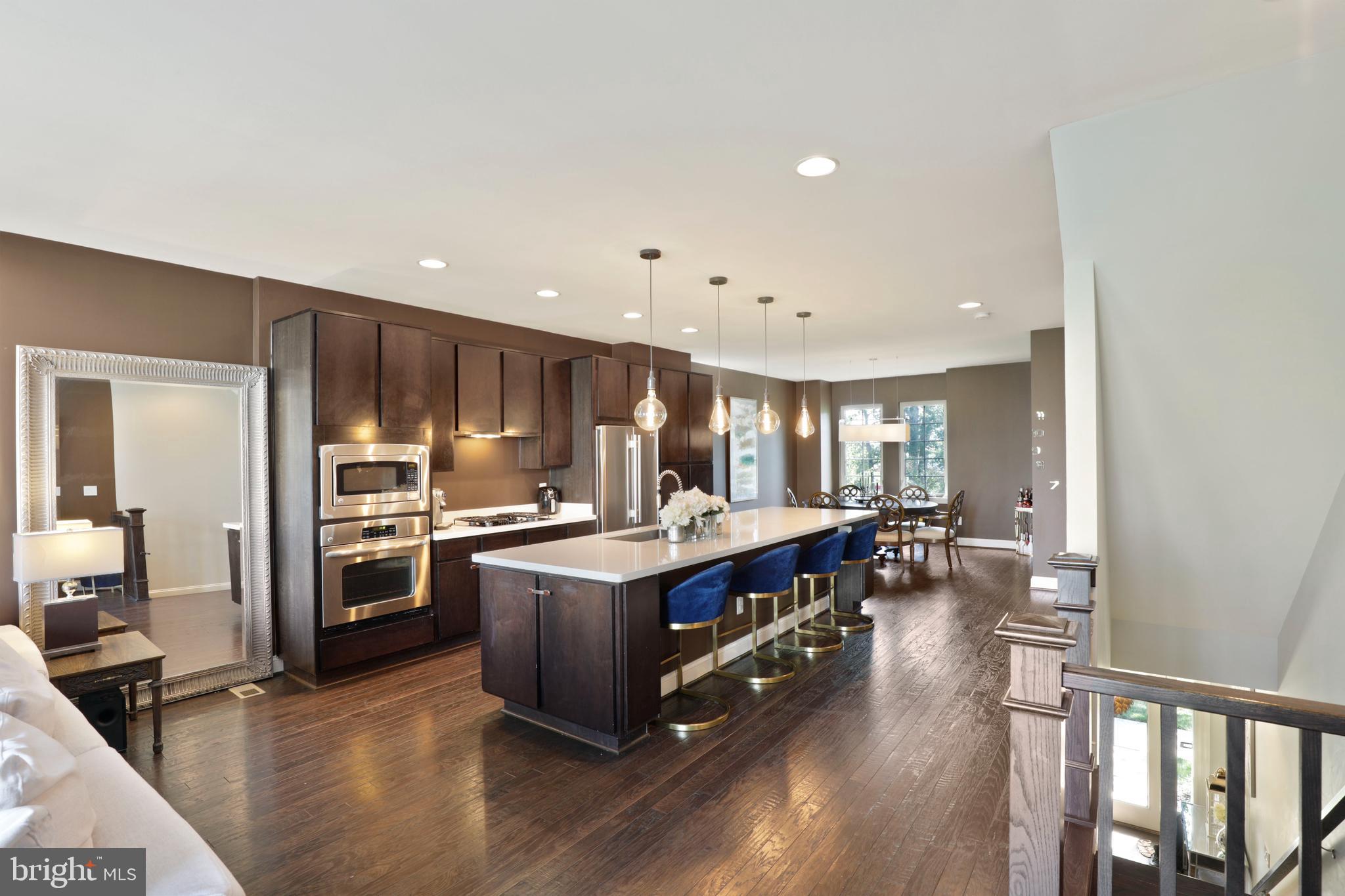 BRAMBLETON TOWN CENTER - Residential