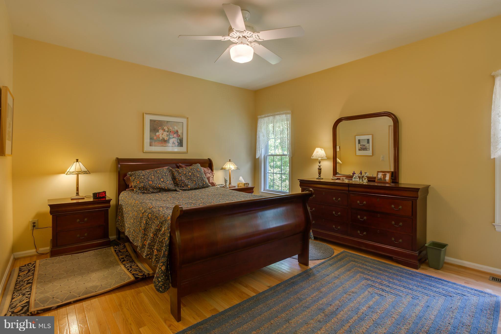 RIDGE POINTE - Residential