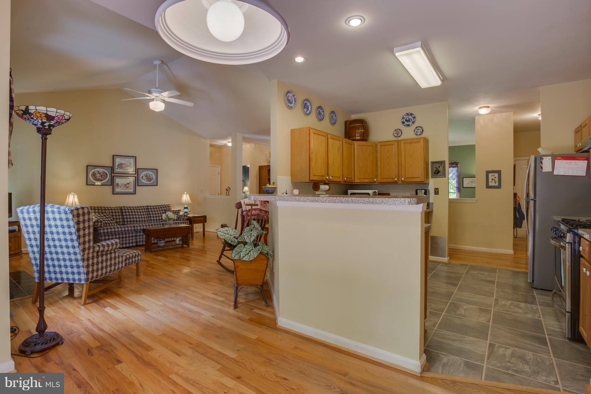 RIDGE POINTE - Residential