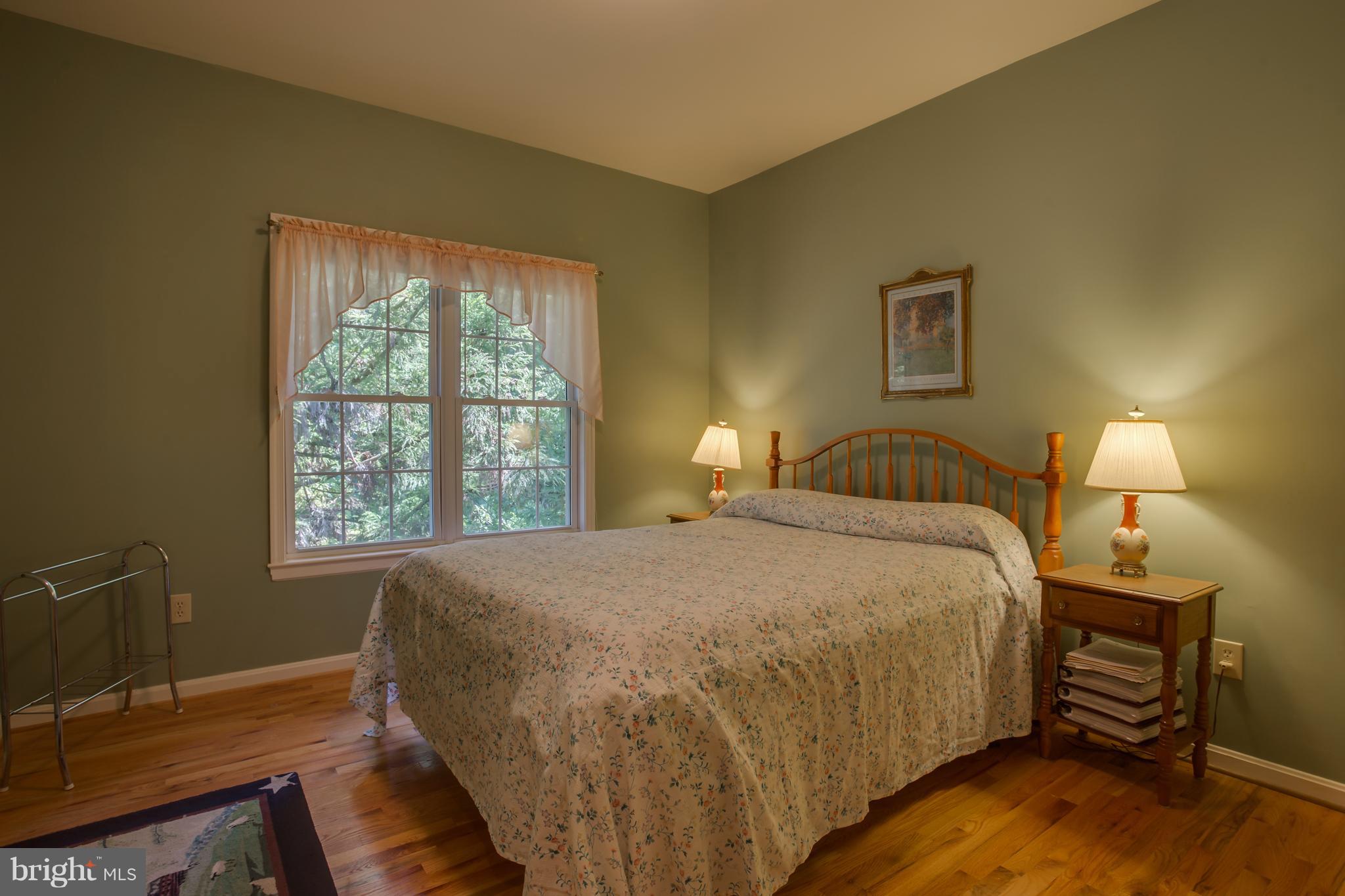 RIDGE POINTE - Residential