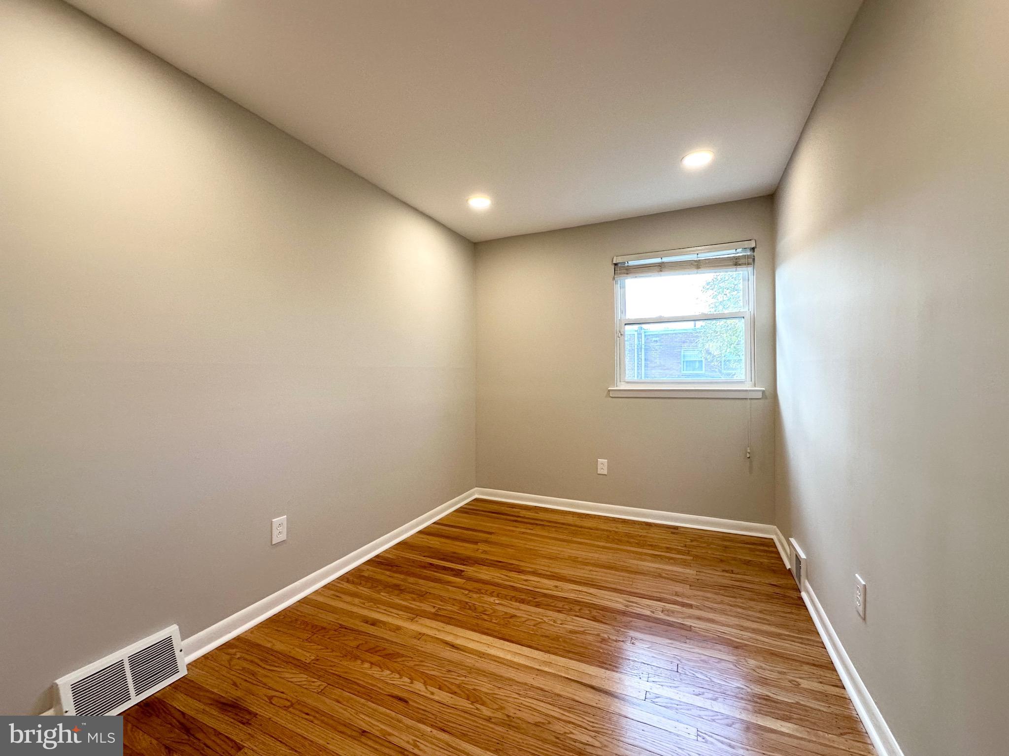 TORRESDALE - Residential Lease