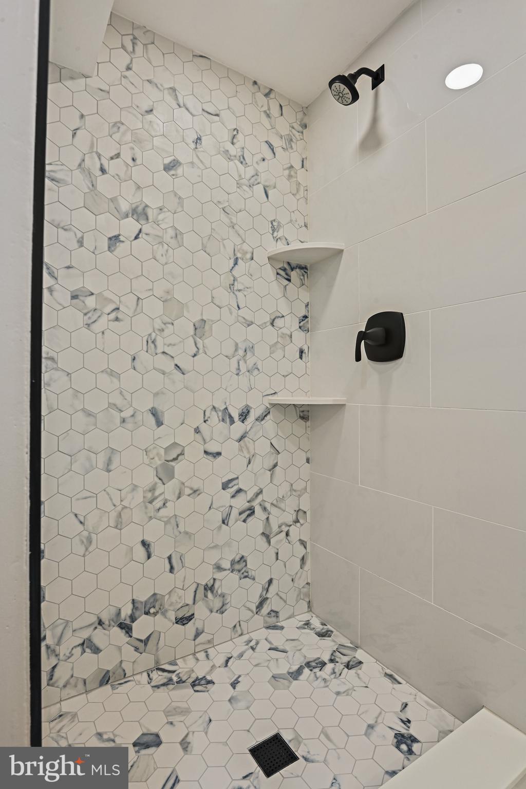 BURKE STATION SQUARE - Residential