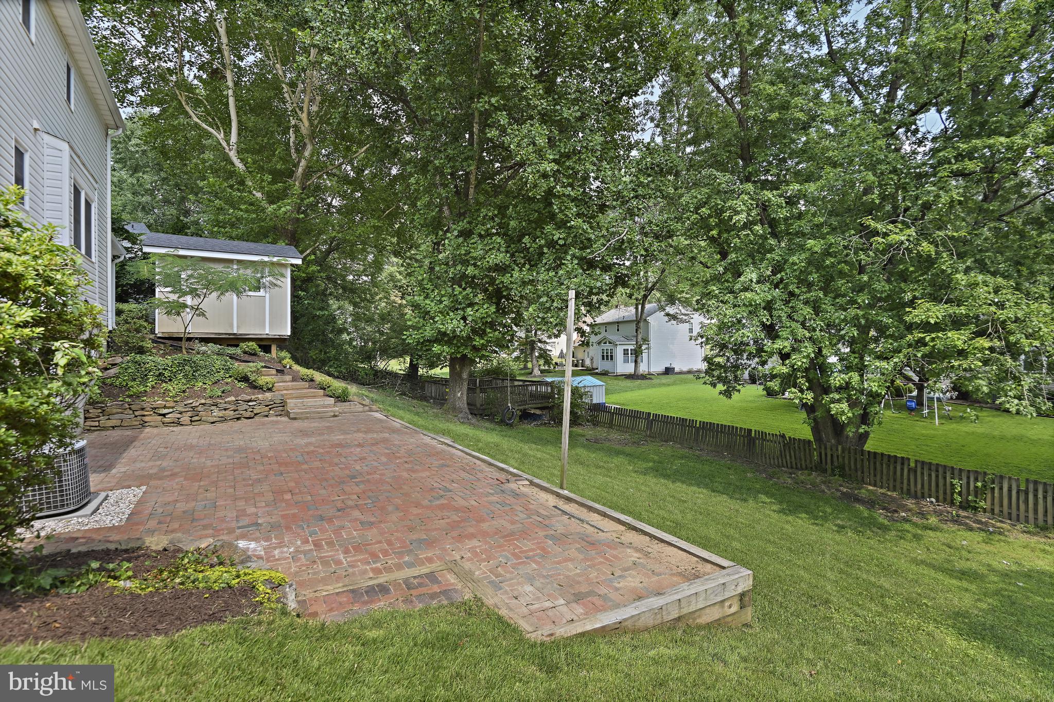 BURKE STATION SQUARE - Residential