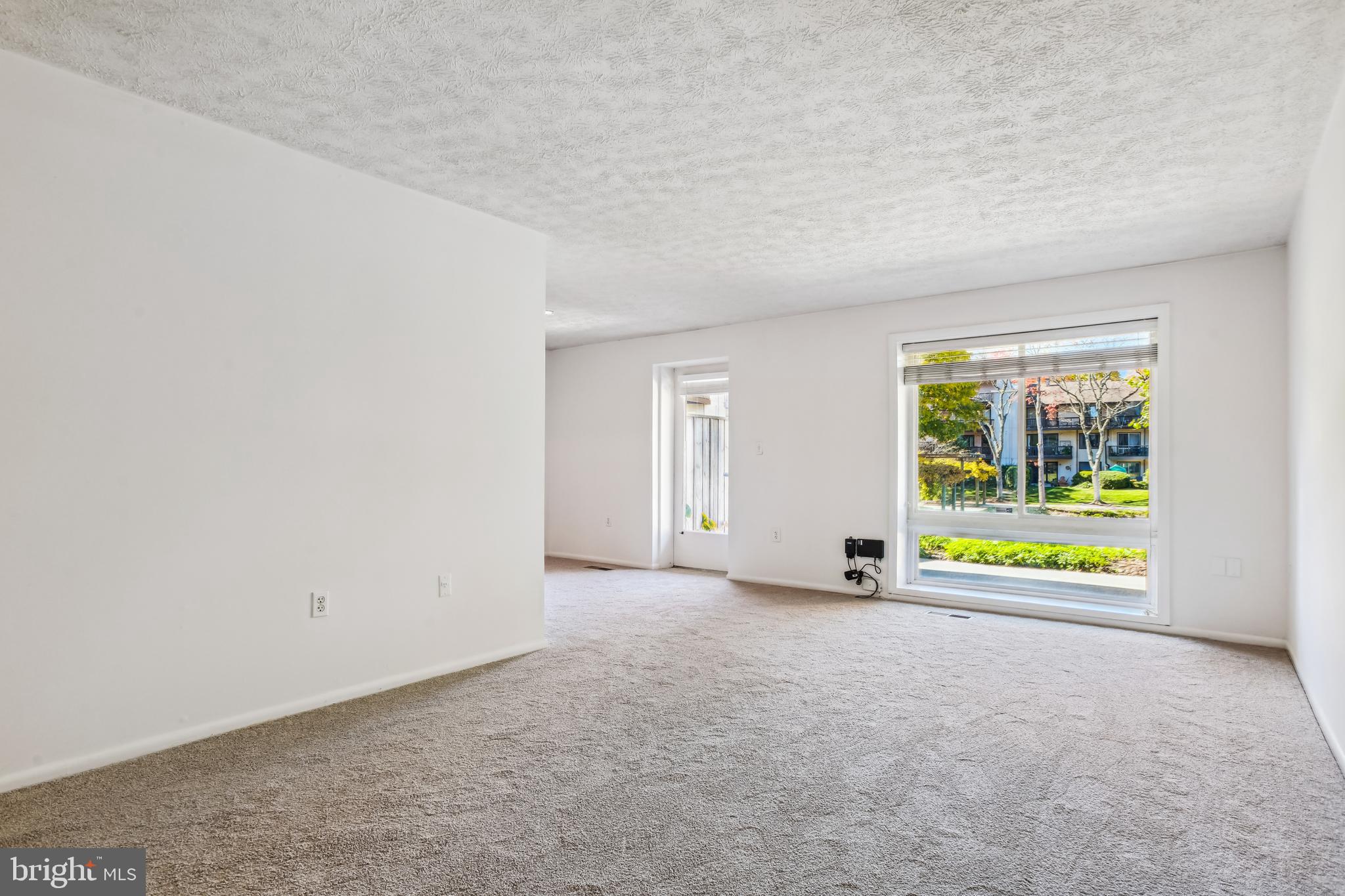 THE COVE - Residential