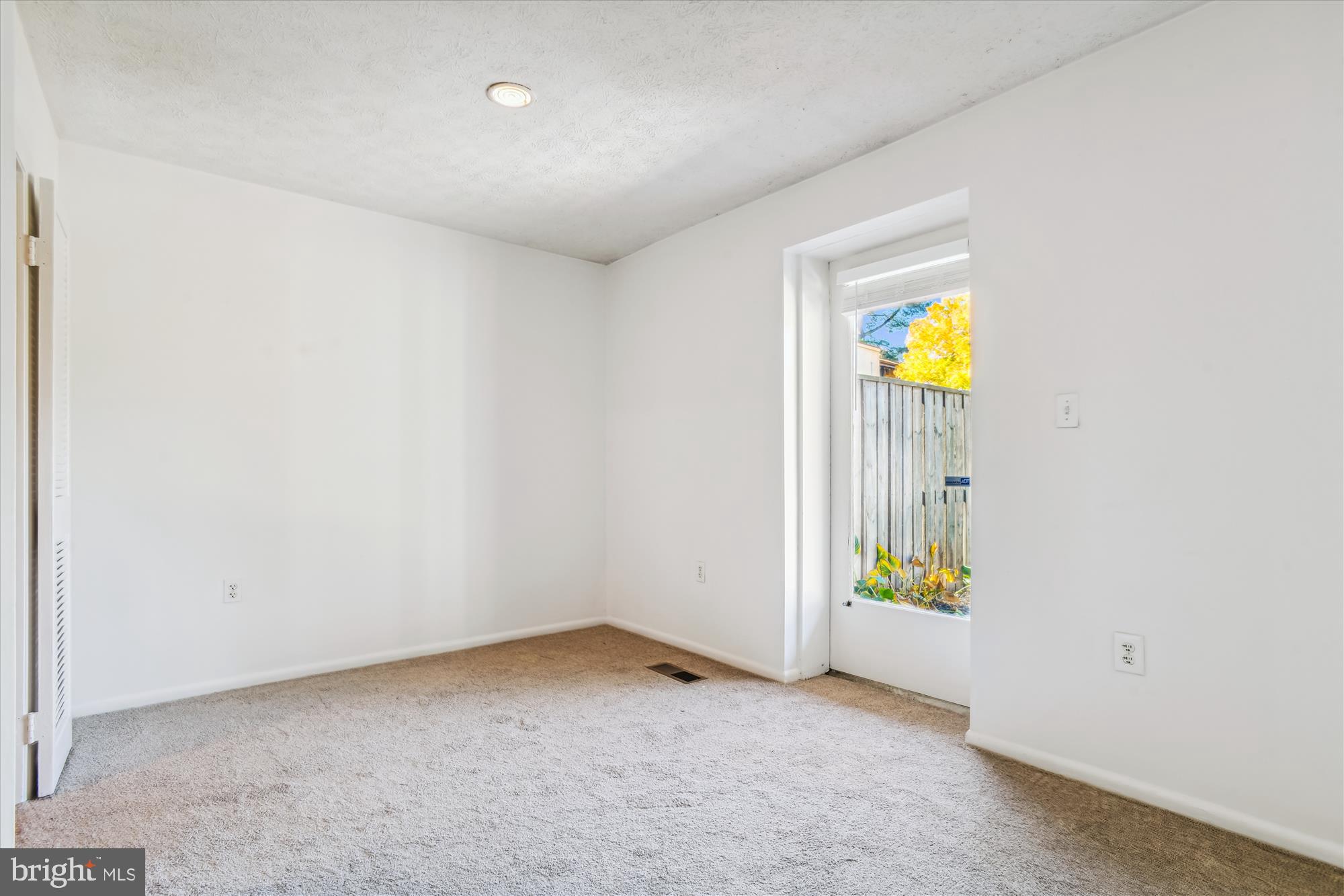 THE COVE - Residential