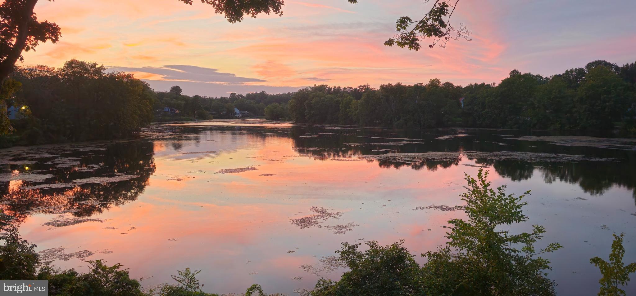 THE COVE - Residential