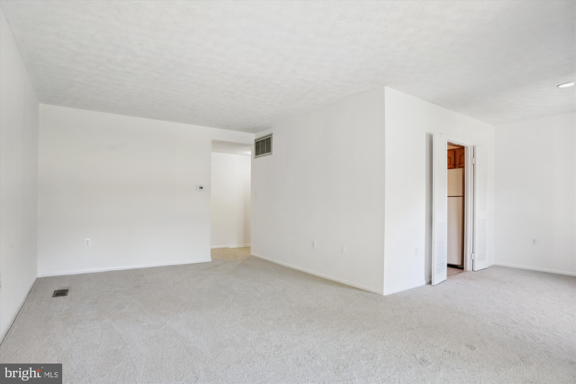 THE COVE - Residential