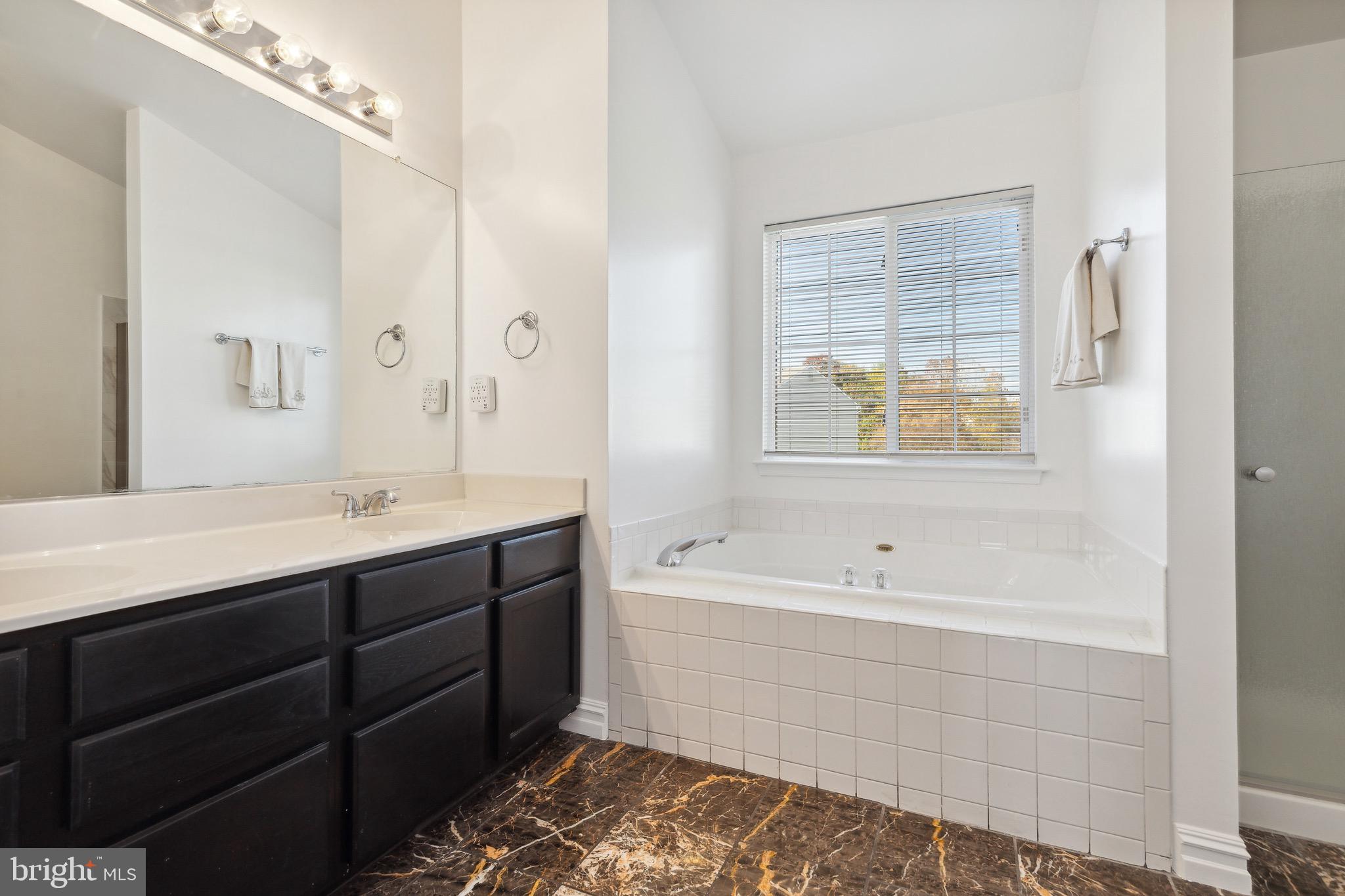 PARKER MEADOWS - Residential