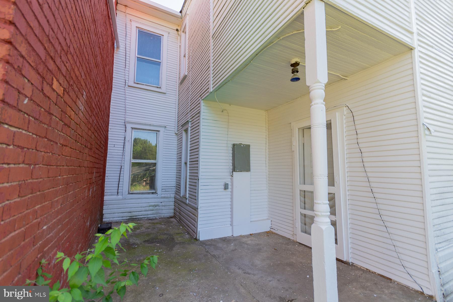 CITY OF MARTINSBURG - Residential Lease