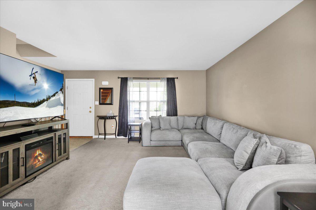 26 N CALAIS DRIVE
