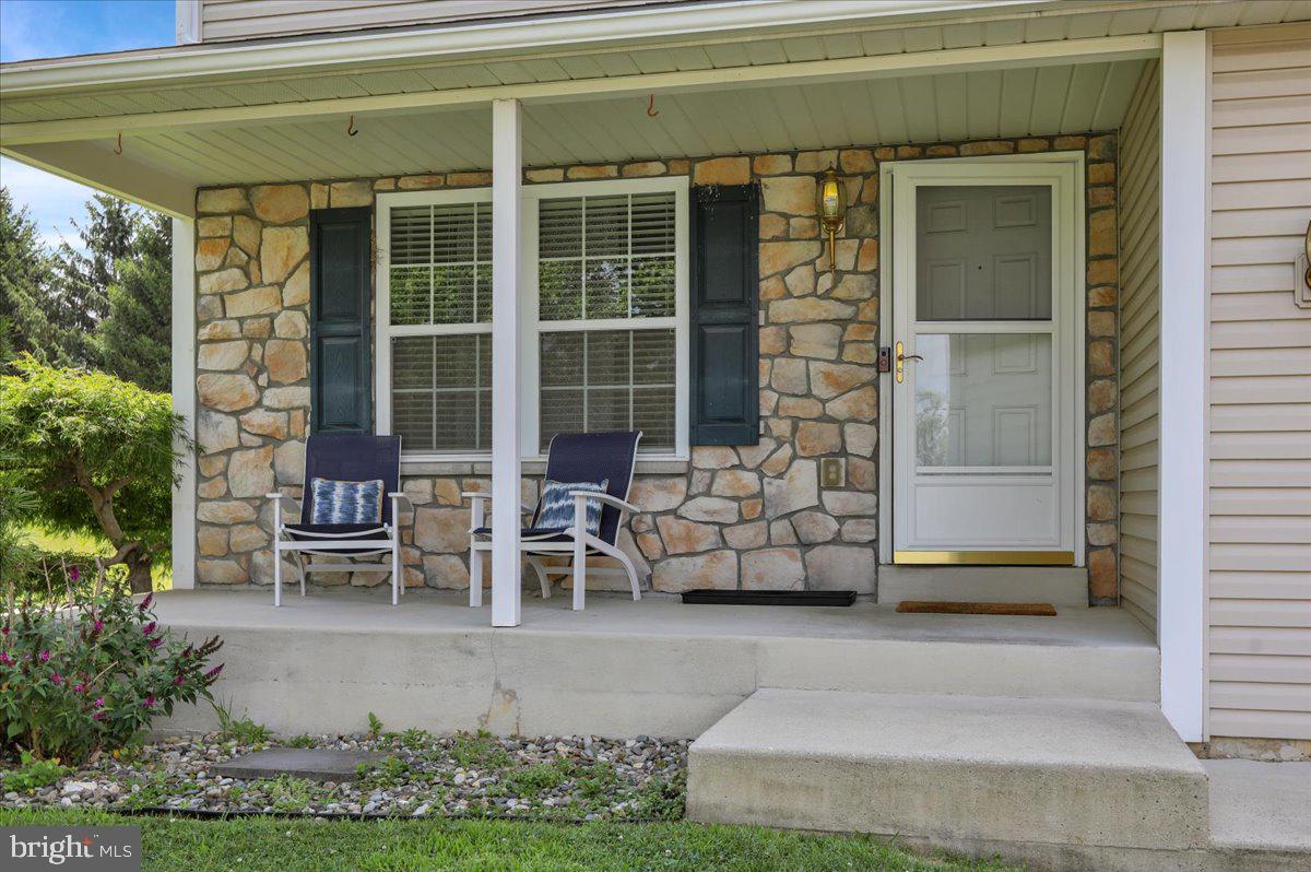 26 N CALAIS DRIVE