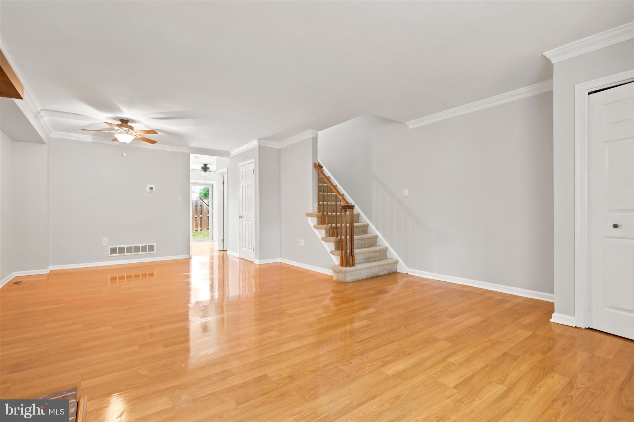 700 FARMINGTON AVENUE 4