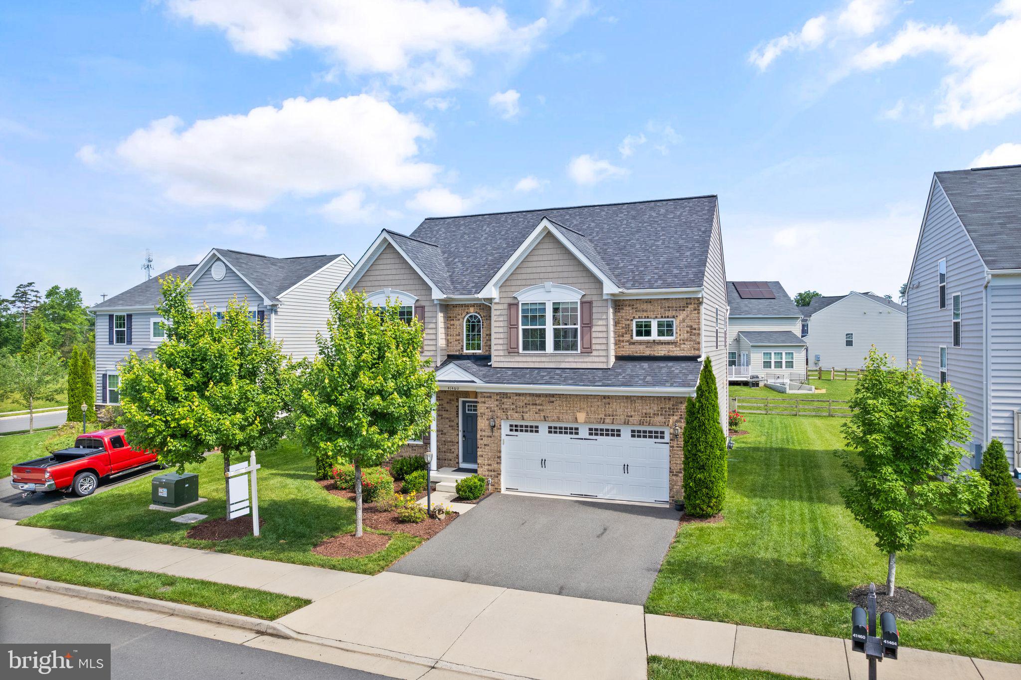 LOUDOUN CROSSING - Residential