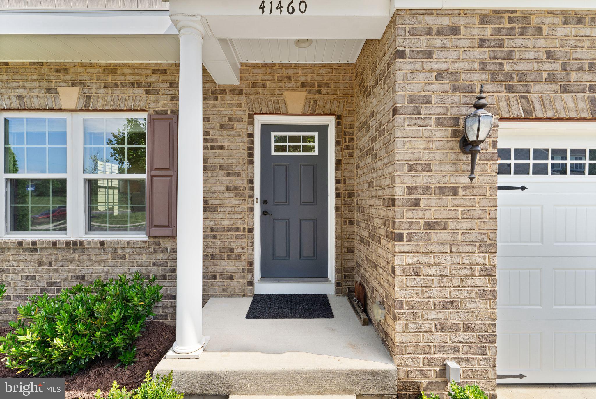 LOUDOUN CROSSING - Residential