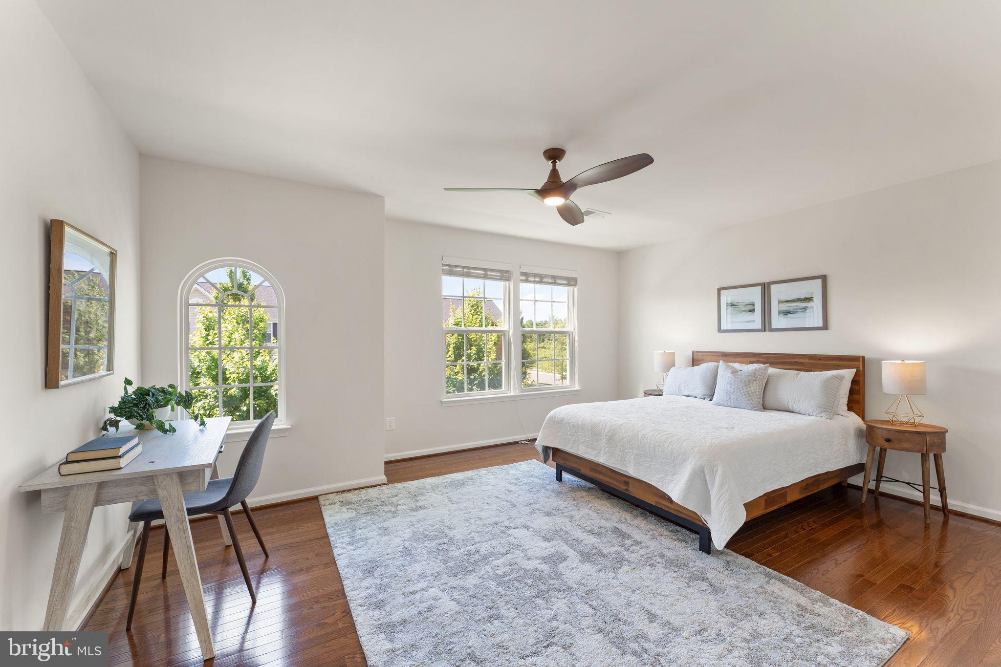 LOUDOUN CROSSING - Residential