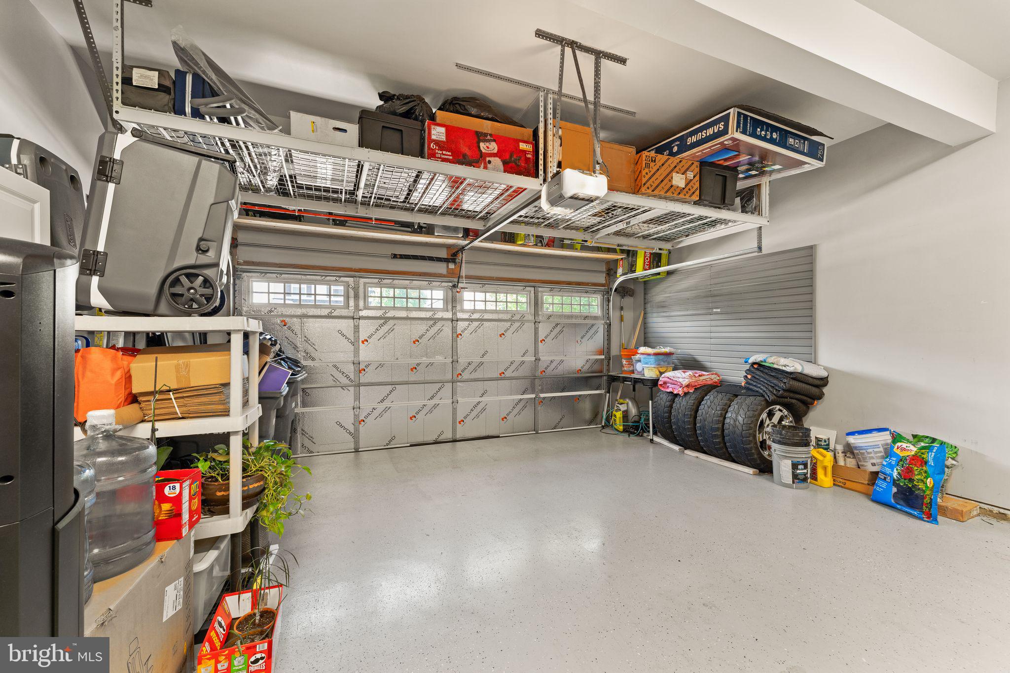 LOUDOUN CROSSING - Residential