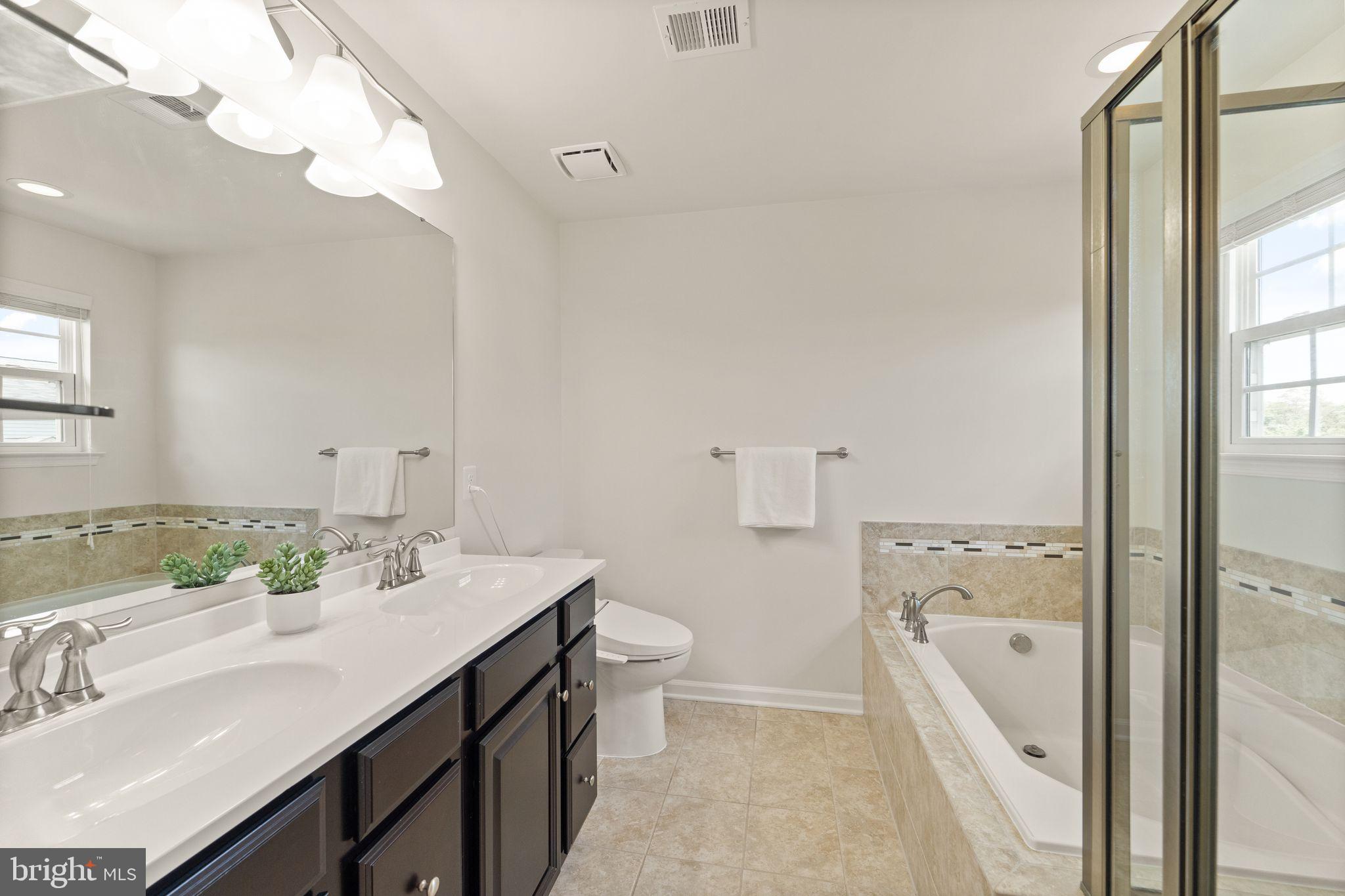 LOUDOUN CROSSING - Residential