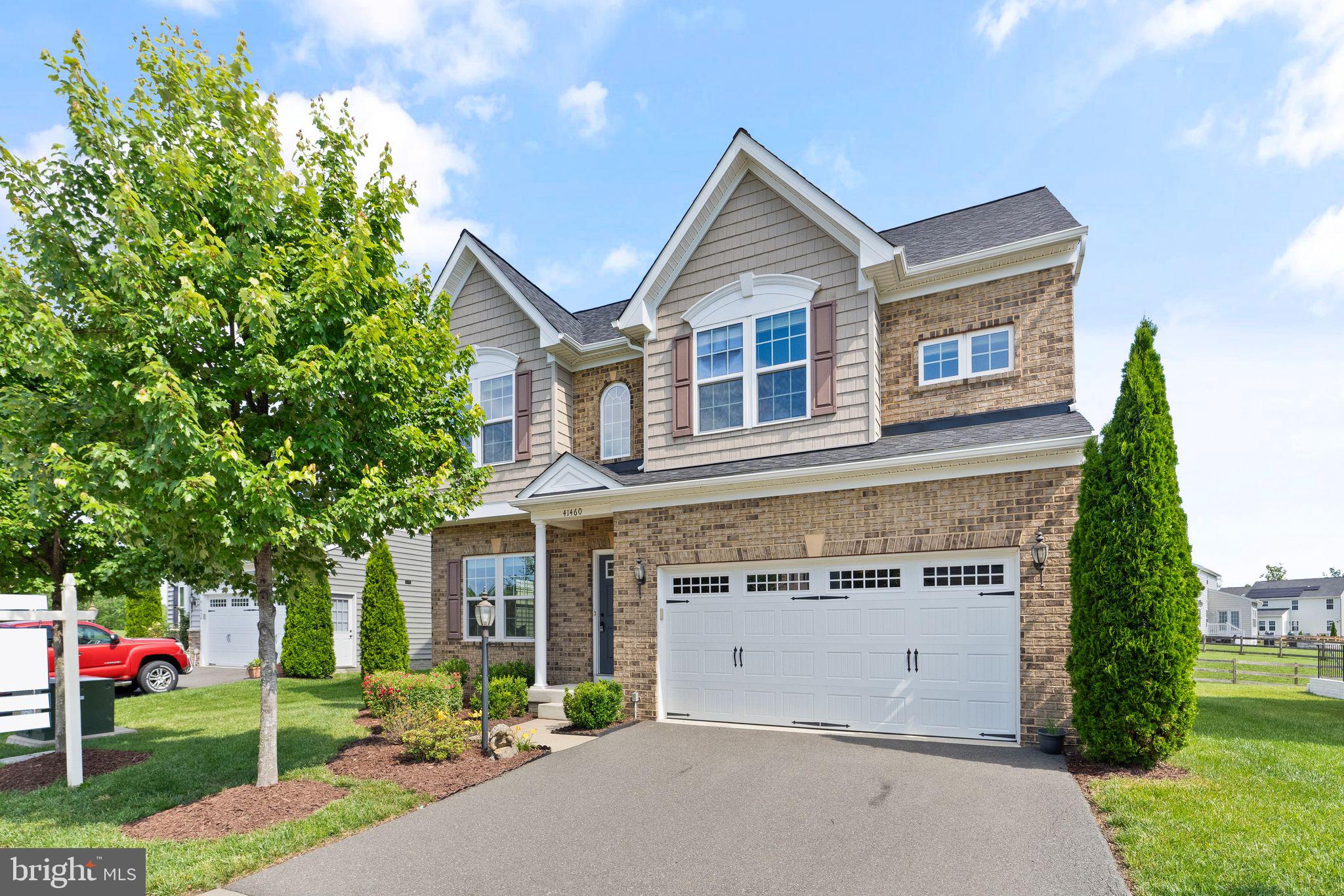 LOUDOUN CROSSING - Residential