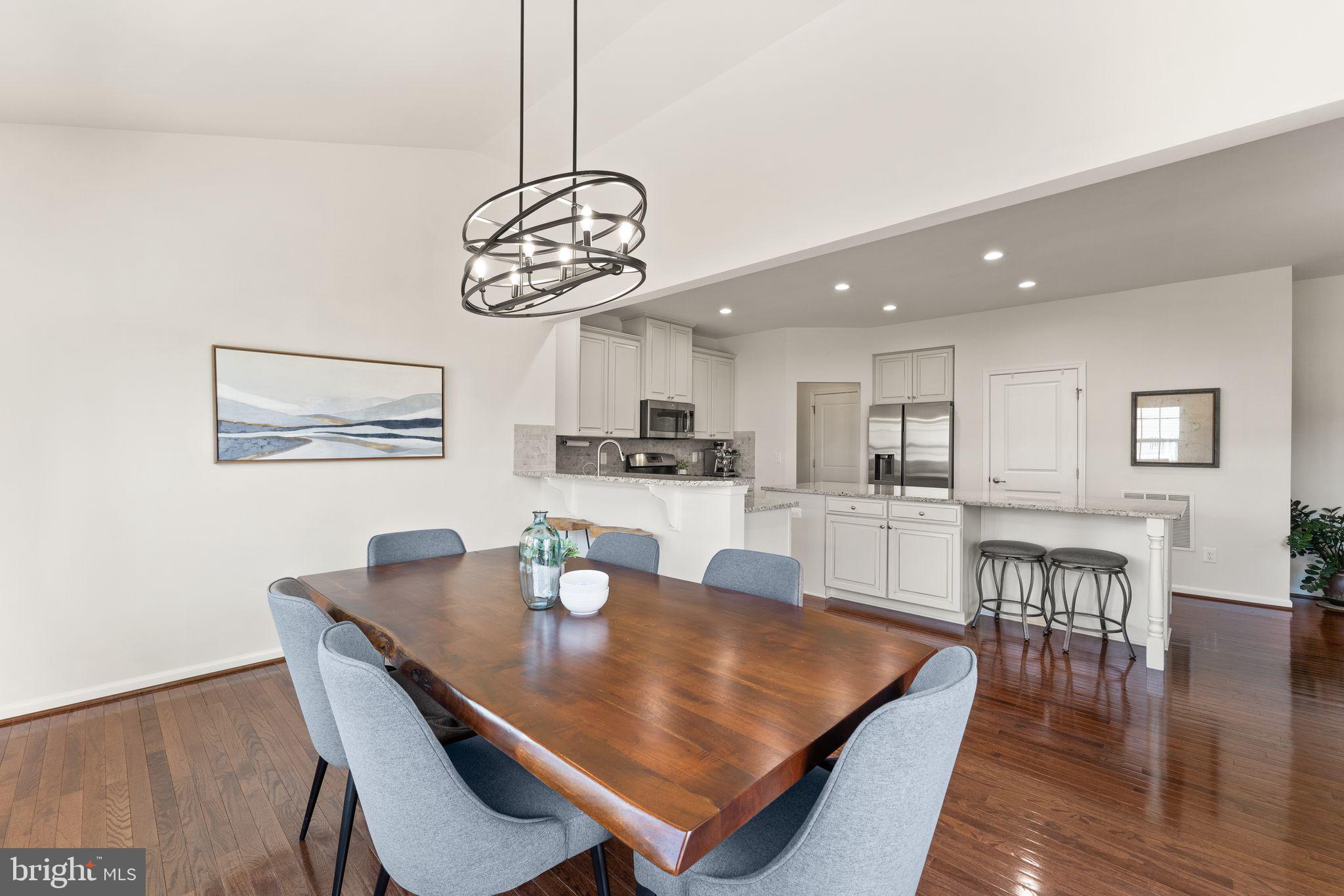 LOUDOUN CROSSING - Residential