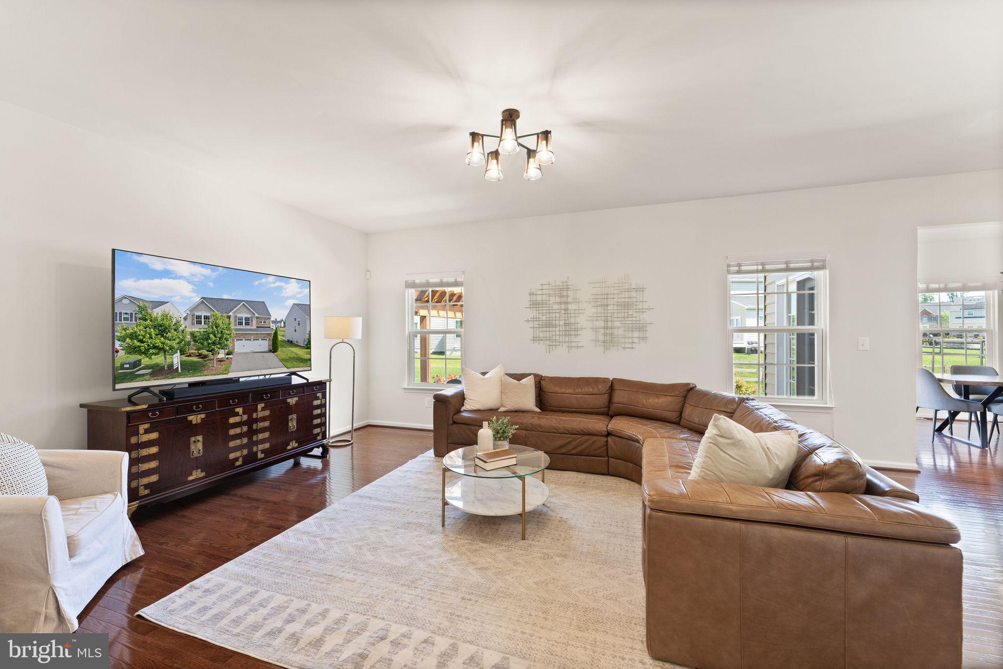 LOUDOUN CROSSING - Residential