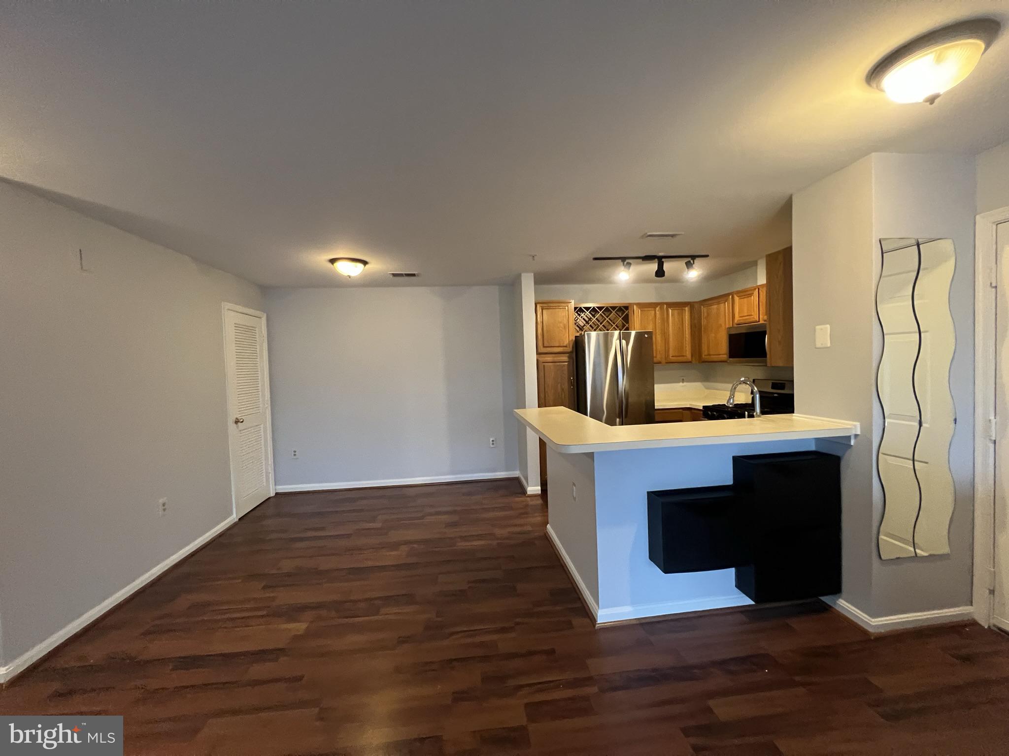 SILVERBROOK WOOD - Residential Lease