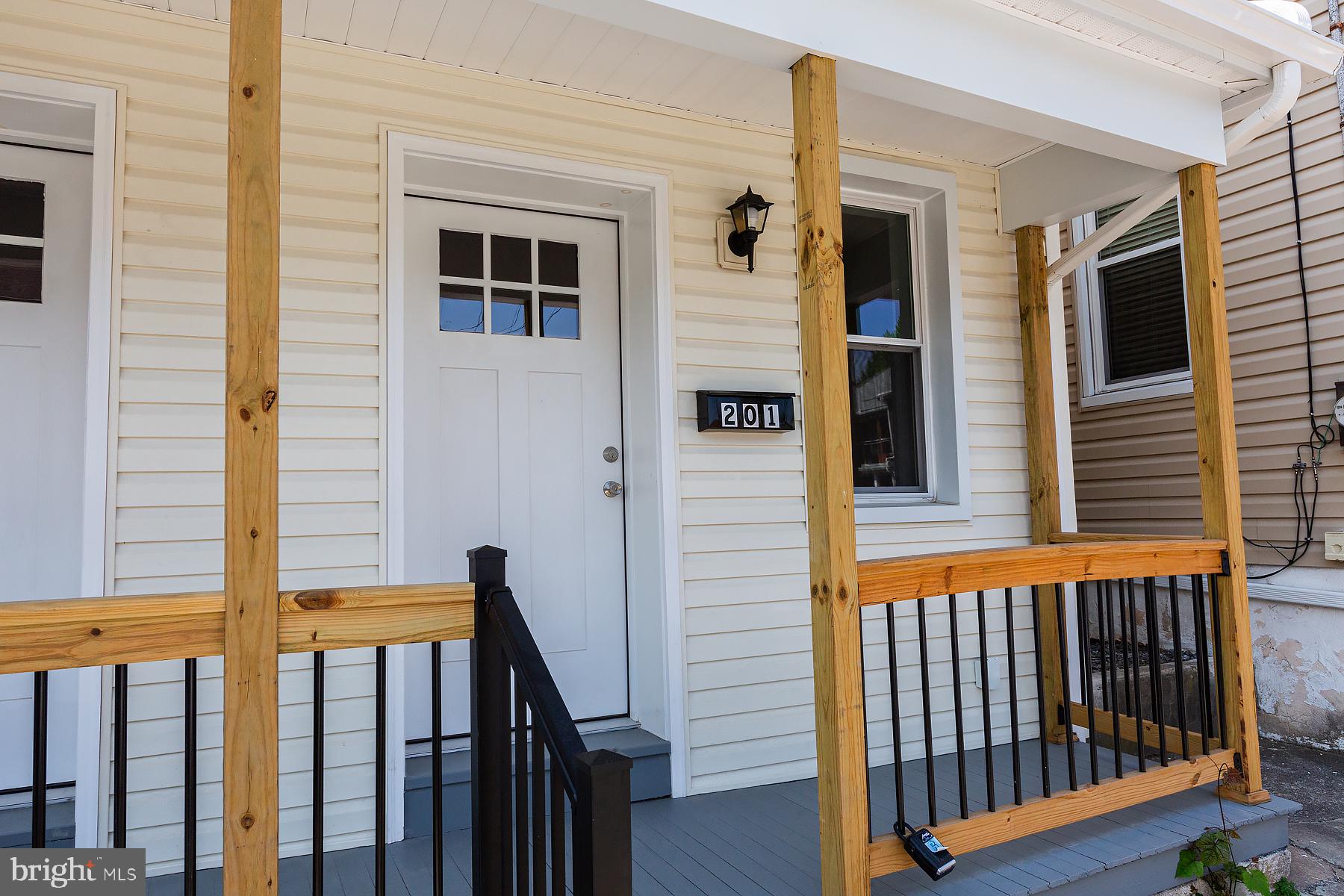 203 W HIGH STREET