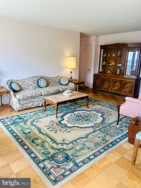 UNIVERSITY TOWERS CODM - Residential