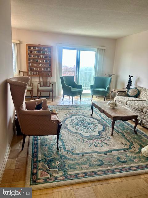 UNIVERSITY TOWERS CODM - Residential