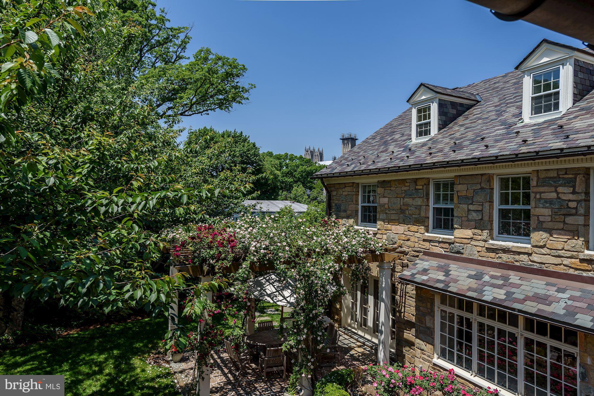 MASSACHUSETTS AVENUE HEIGHTS - Residential