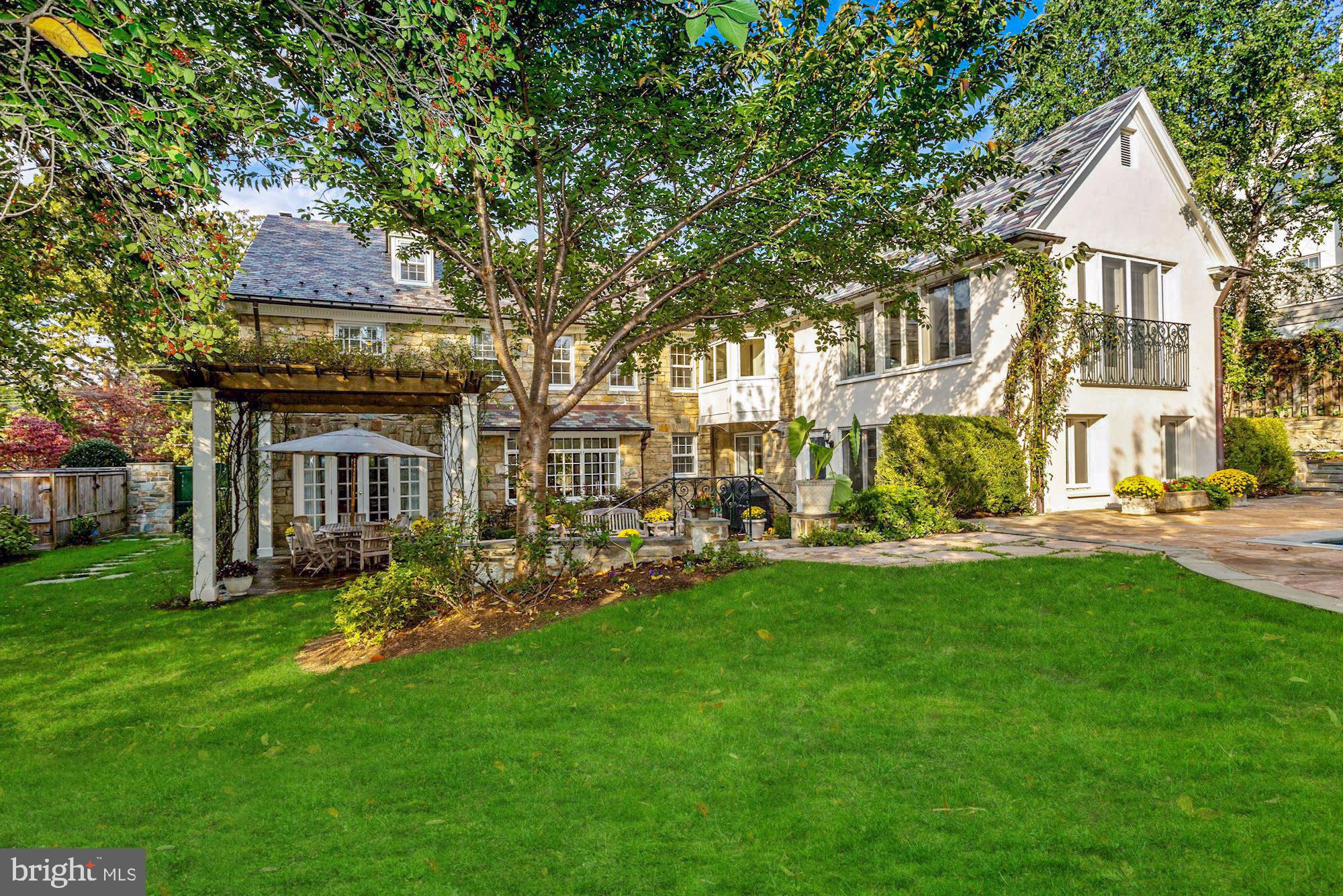 MASSACHUSETTS AVENUE HEIGHTS - Residential