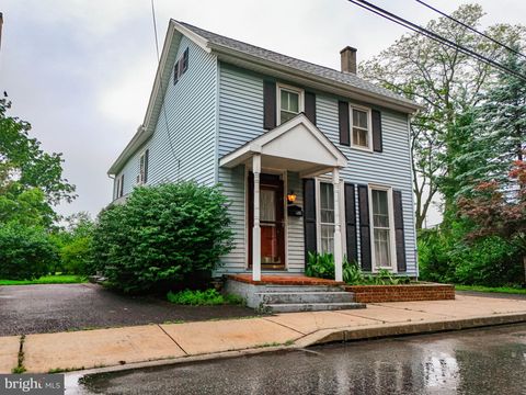 7 S JACKSON STREET STRASBURG PA 17579