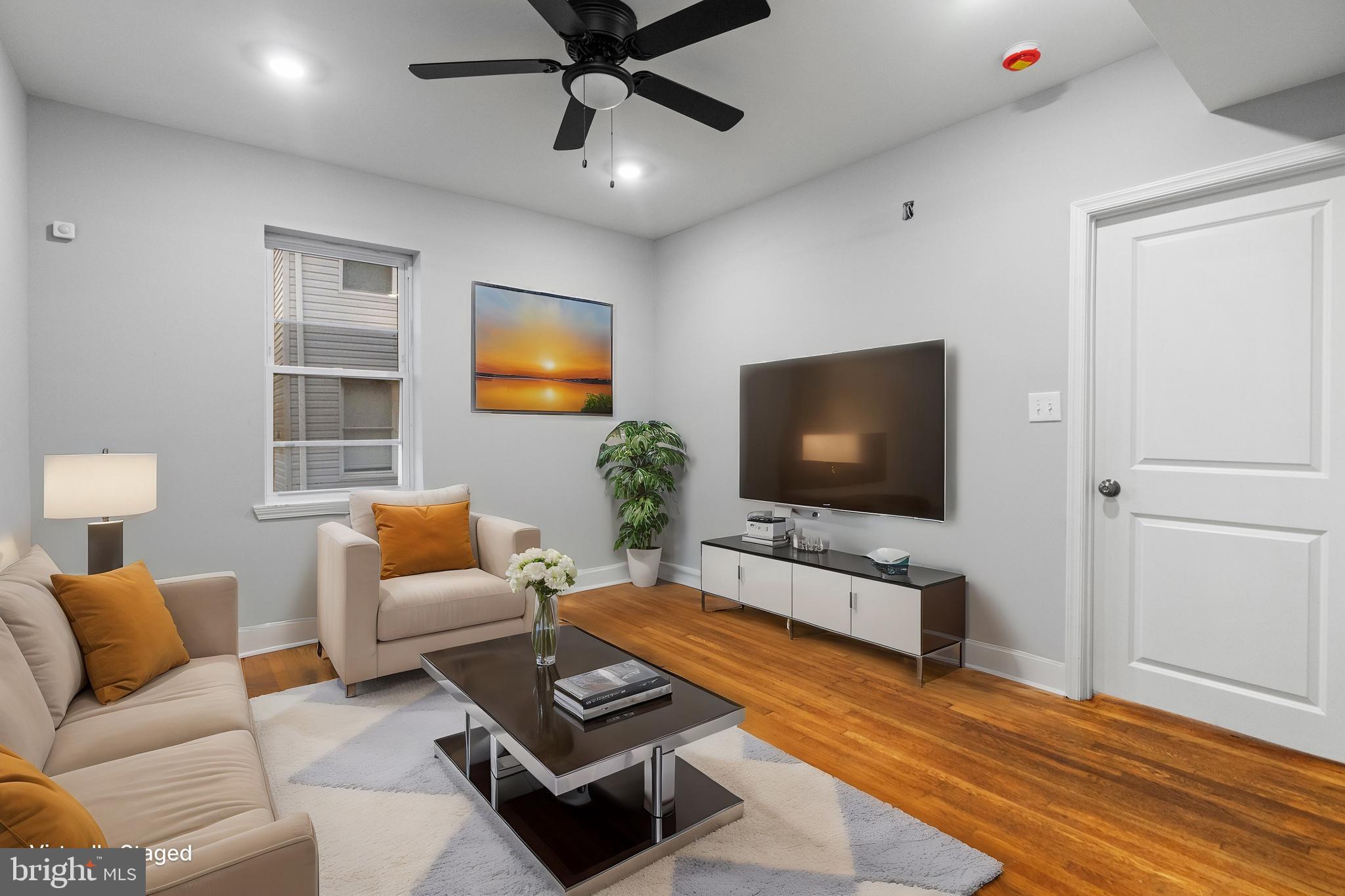 LIBERTY SQUARE - Residential Income