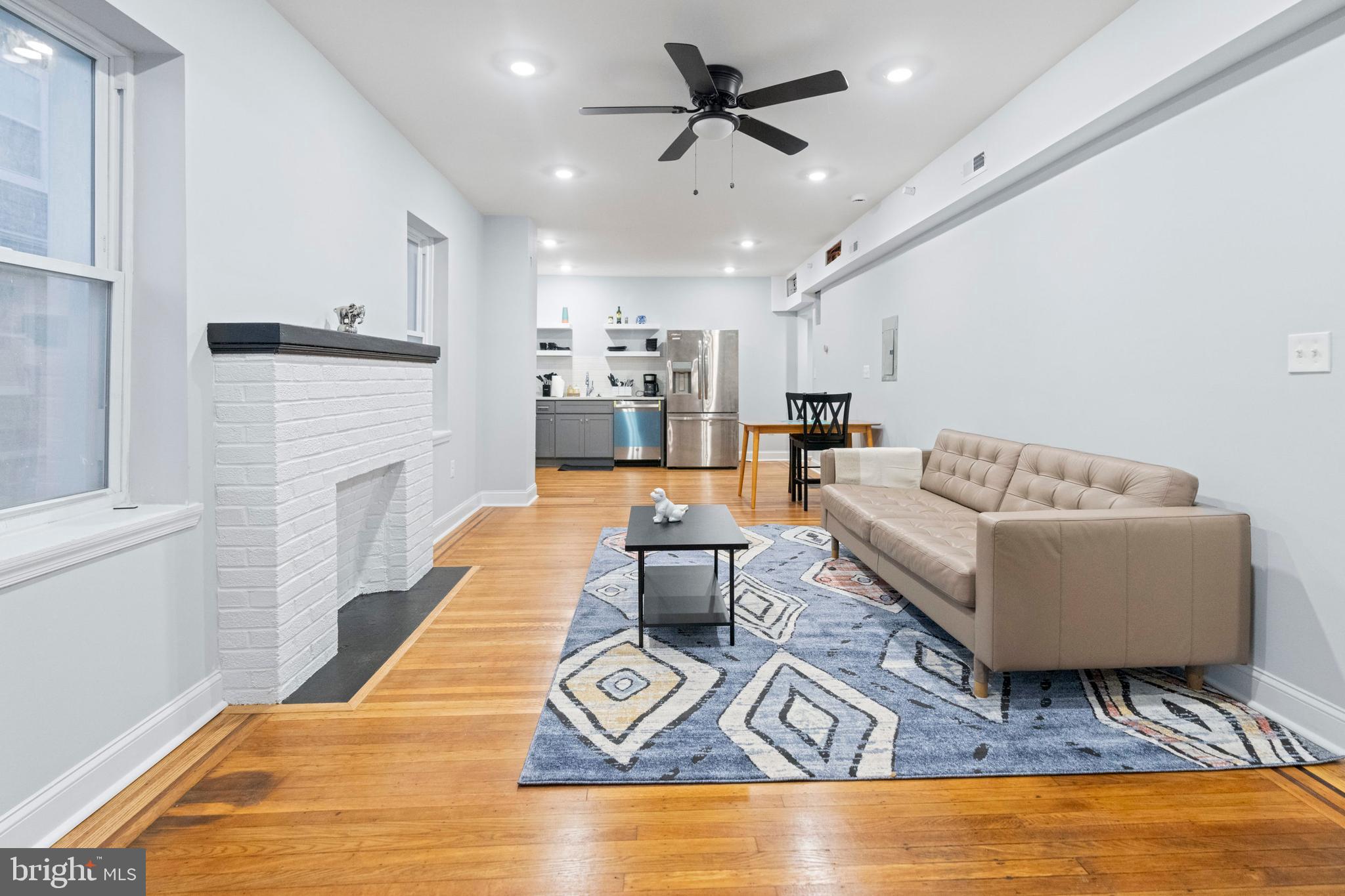 LIBERTY SQUARE - Residential Income