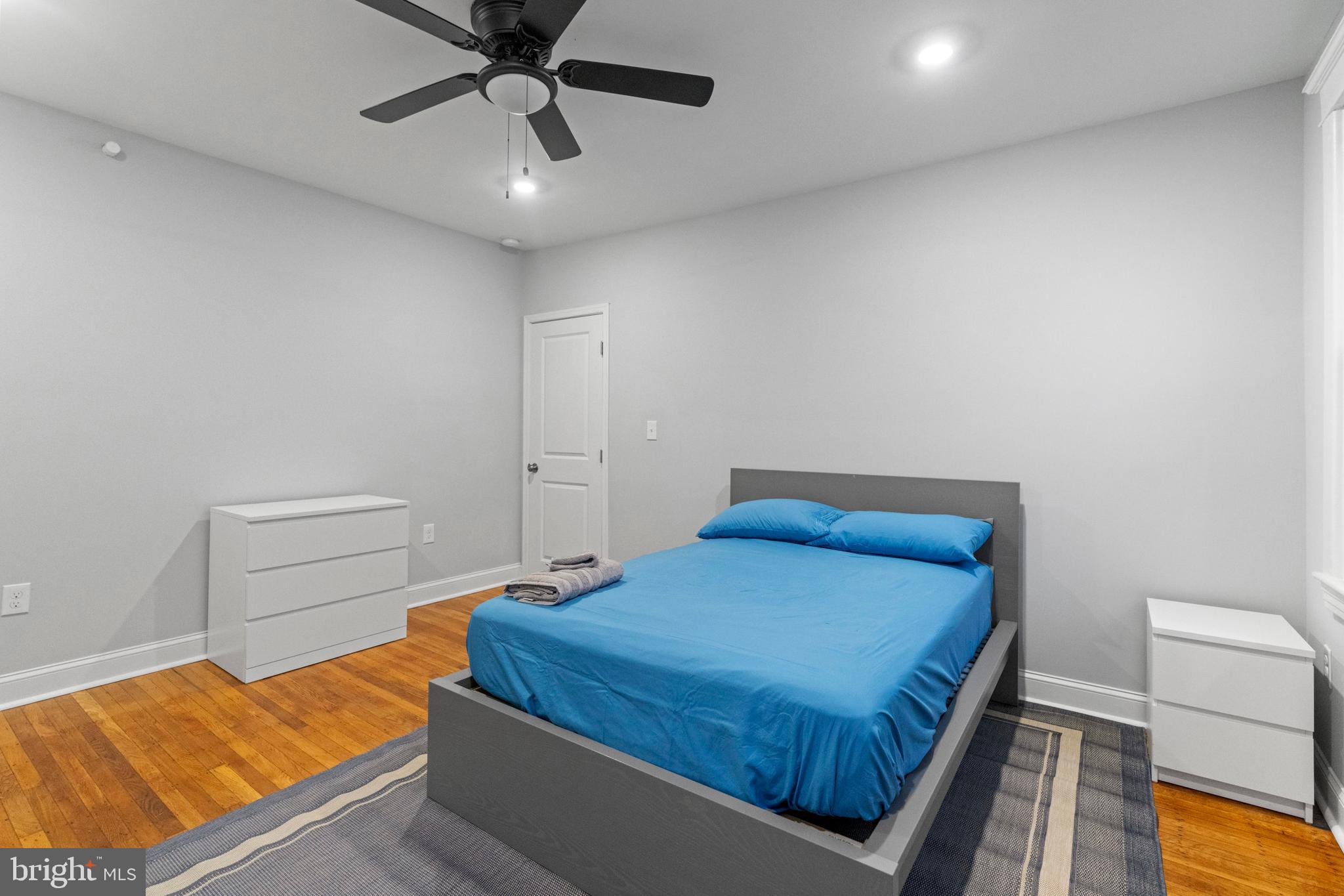 LIBERTY SQUARE - Residential Income