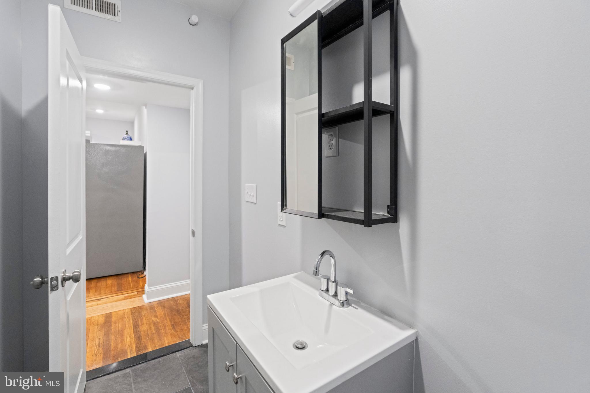 LIBERTY SQUARE - Residential Income