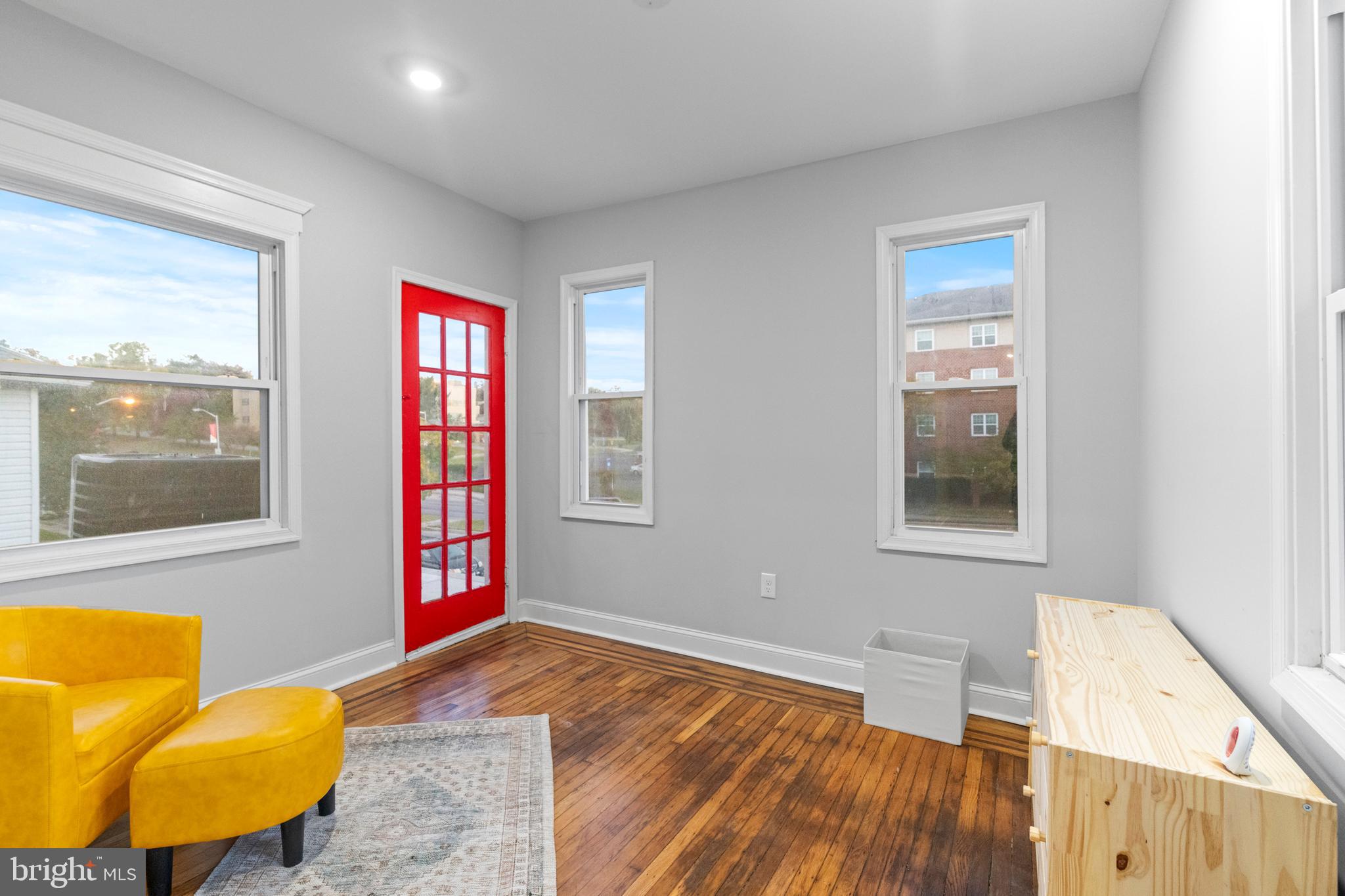 LIBERTY SQUARE - Residential Income
