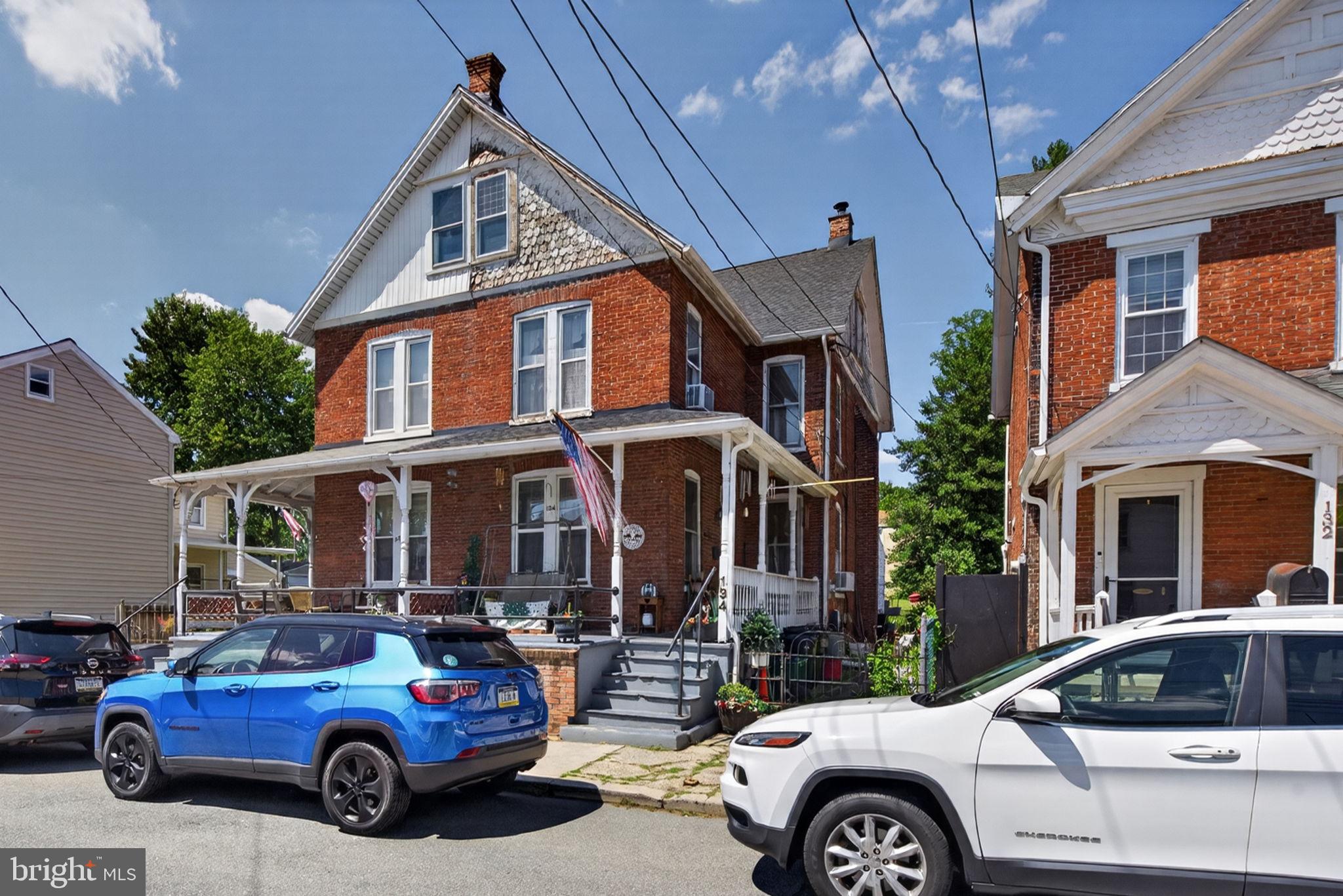 134 W WALNUT STREET