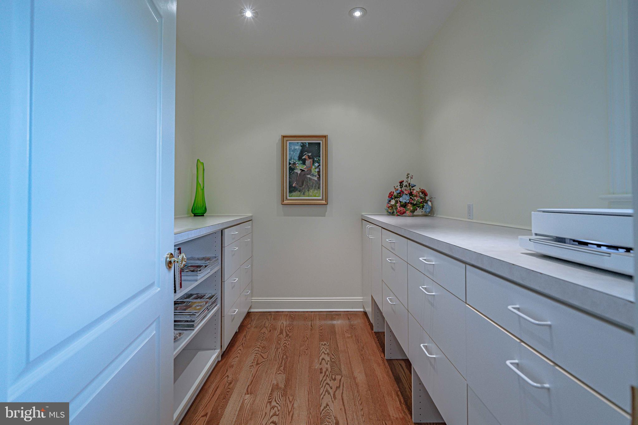 HARRIS YORK - Residential