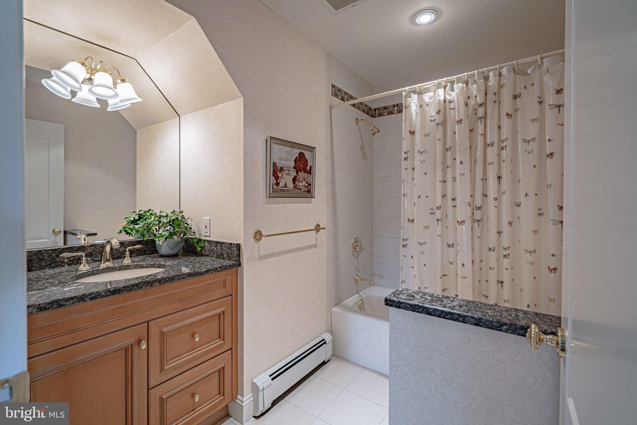 HARRIS YORK - Residential