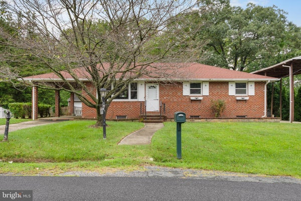 5809 N HAZELWOOD AVE, BALTIMORE, MD 21206 - Image e0fede0edea3cb8ffdd7ac5dcd32aa4c/3840937673