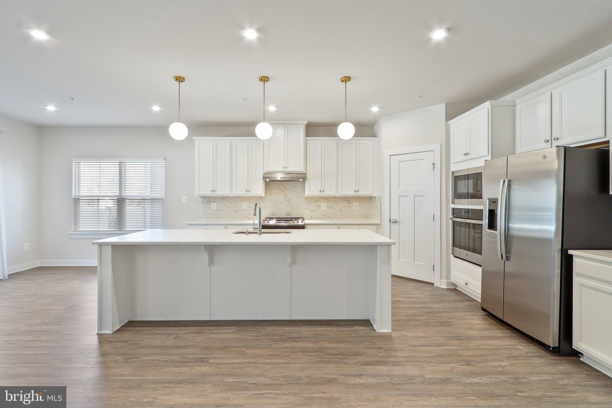 CHRISTOPHER POINTE - Residential