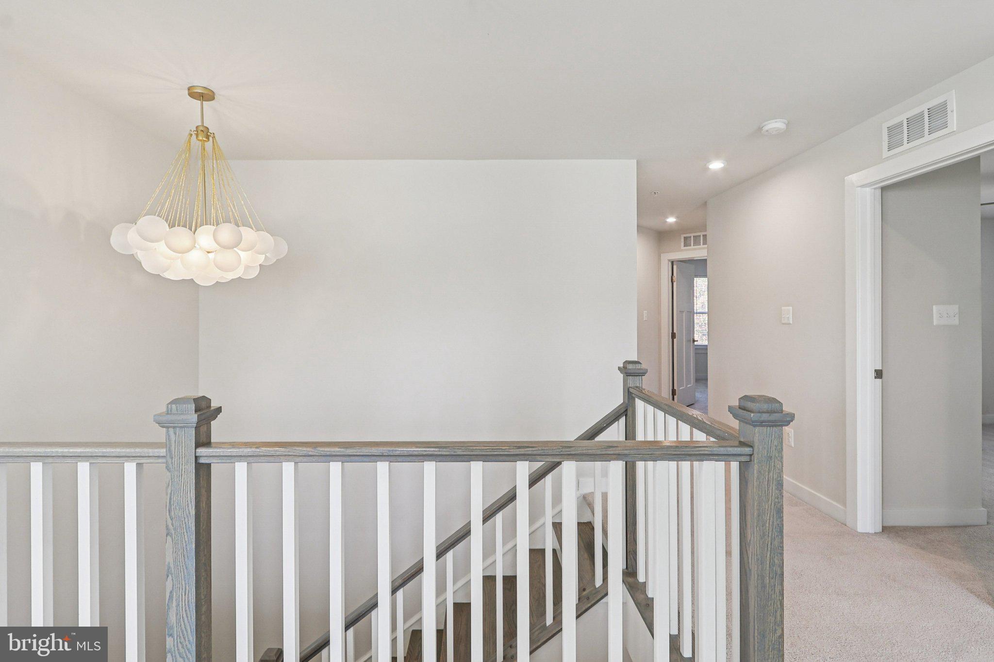 CHRISTOPHER POINTE - Residential