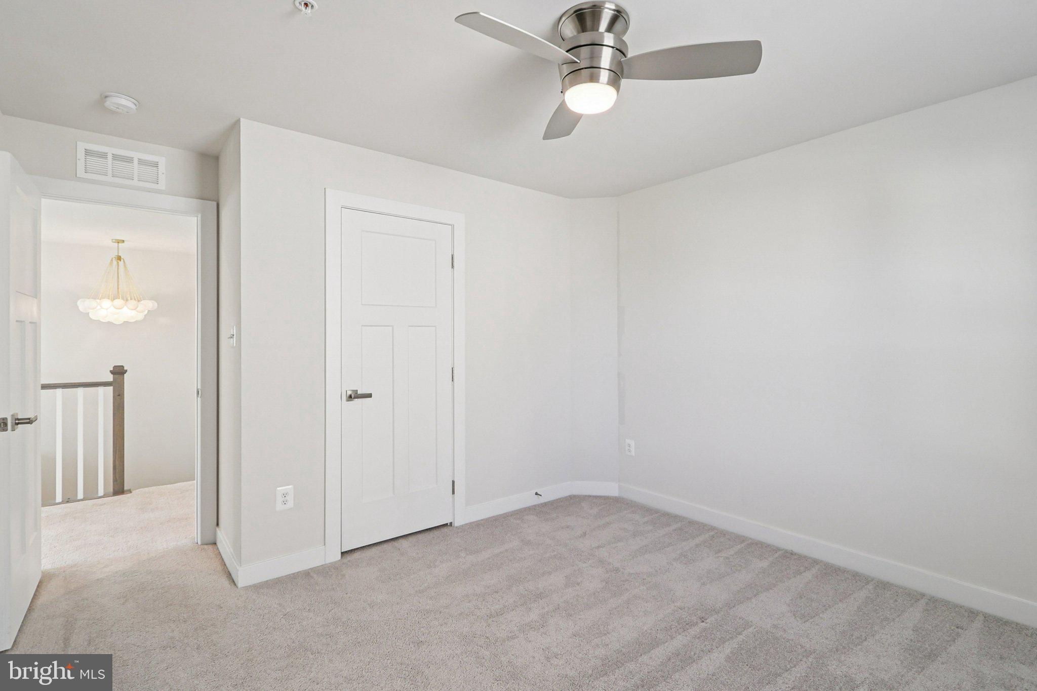 CHRISTOPHER POINTE - Residential