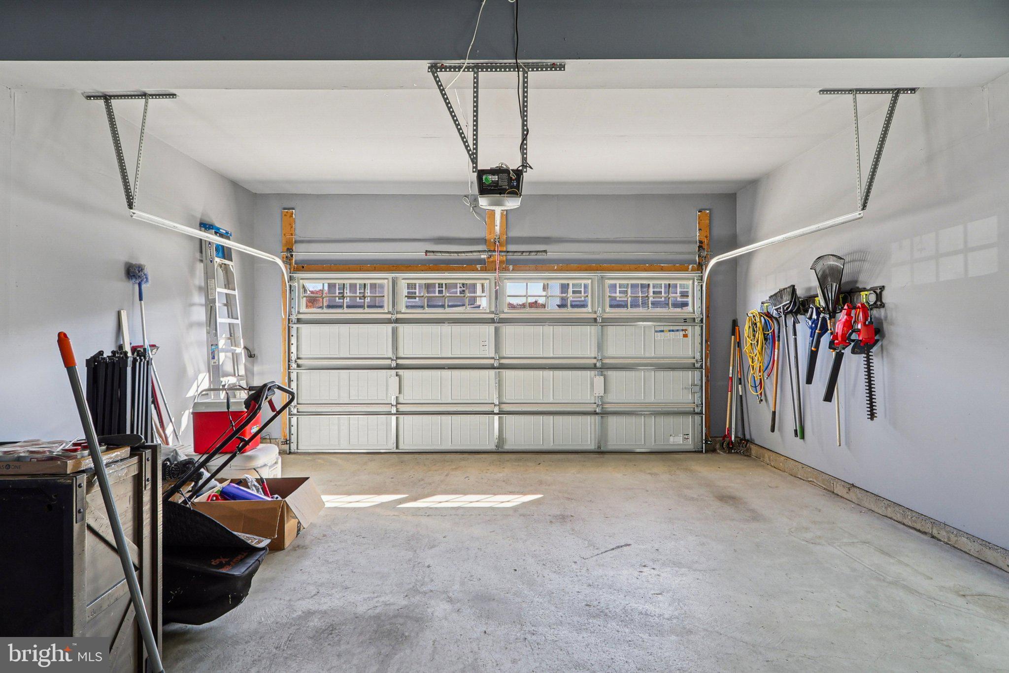 CHRISTOPHER POINTE - Residential