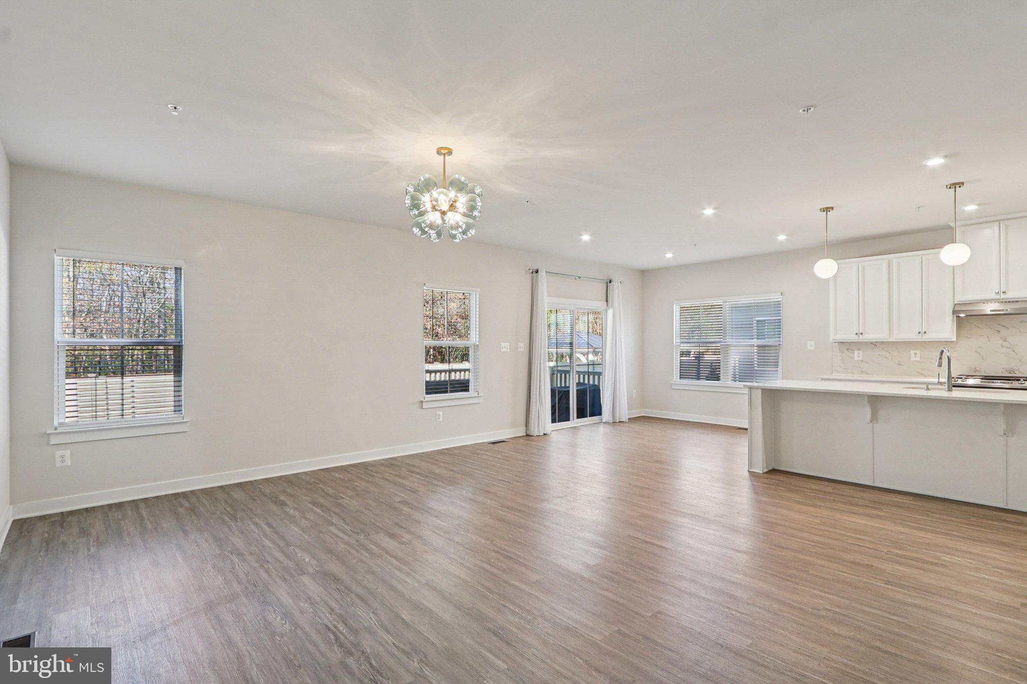 CHRISTOPHER POINTE - Residential