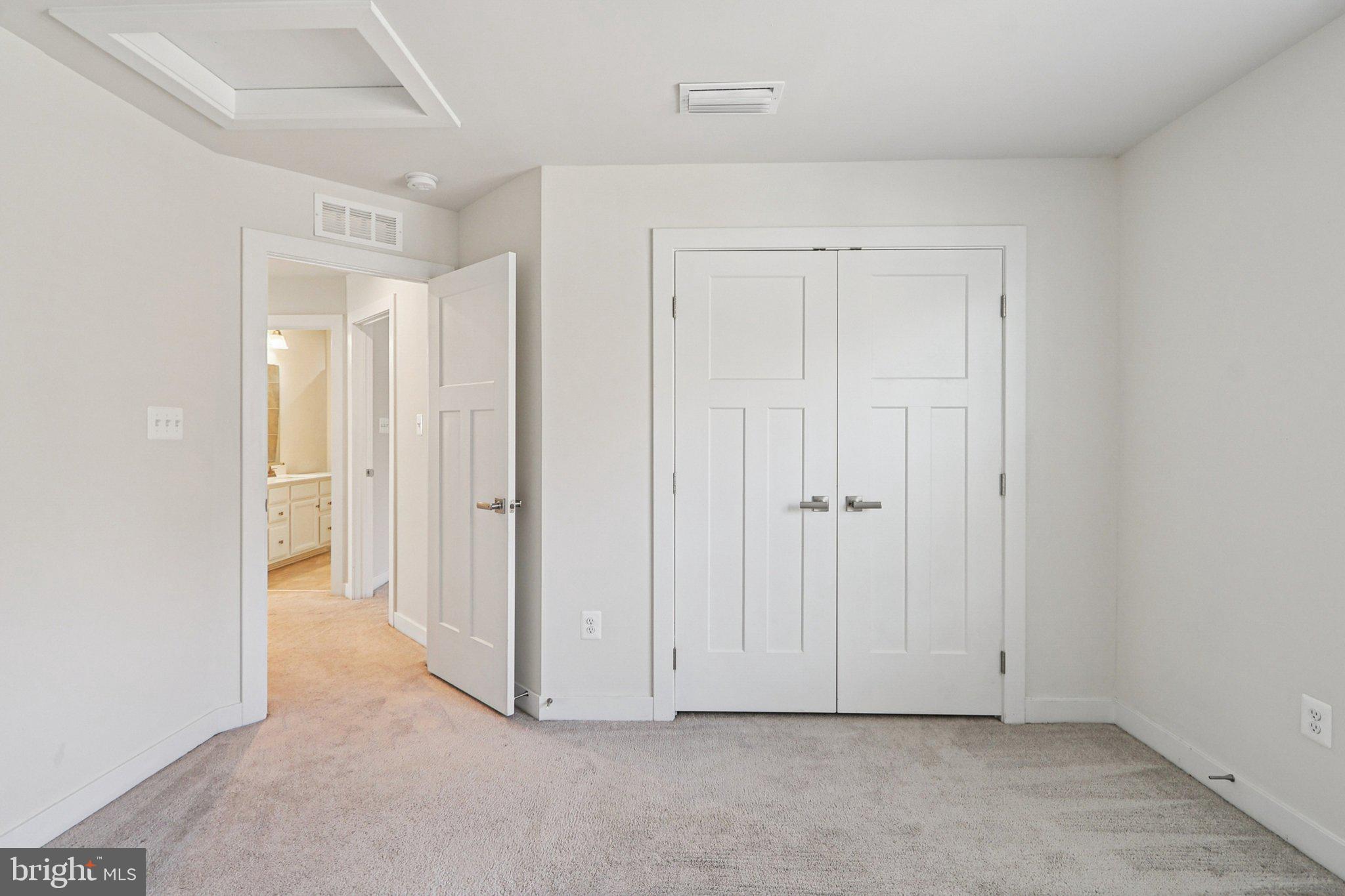 CHRISTOPHER POINTE - Residential