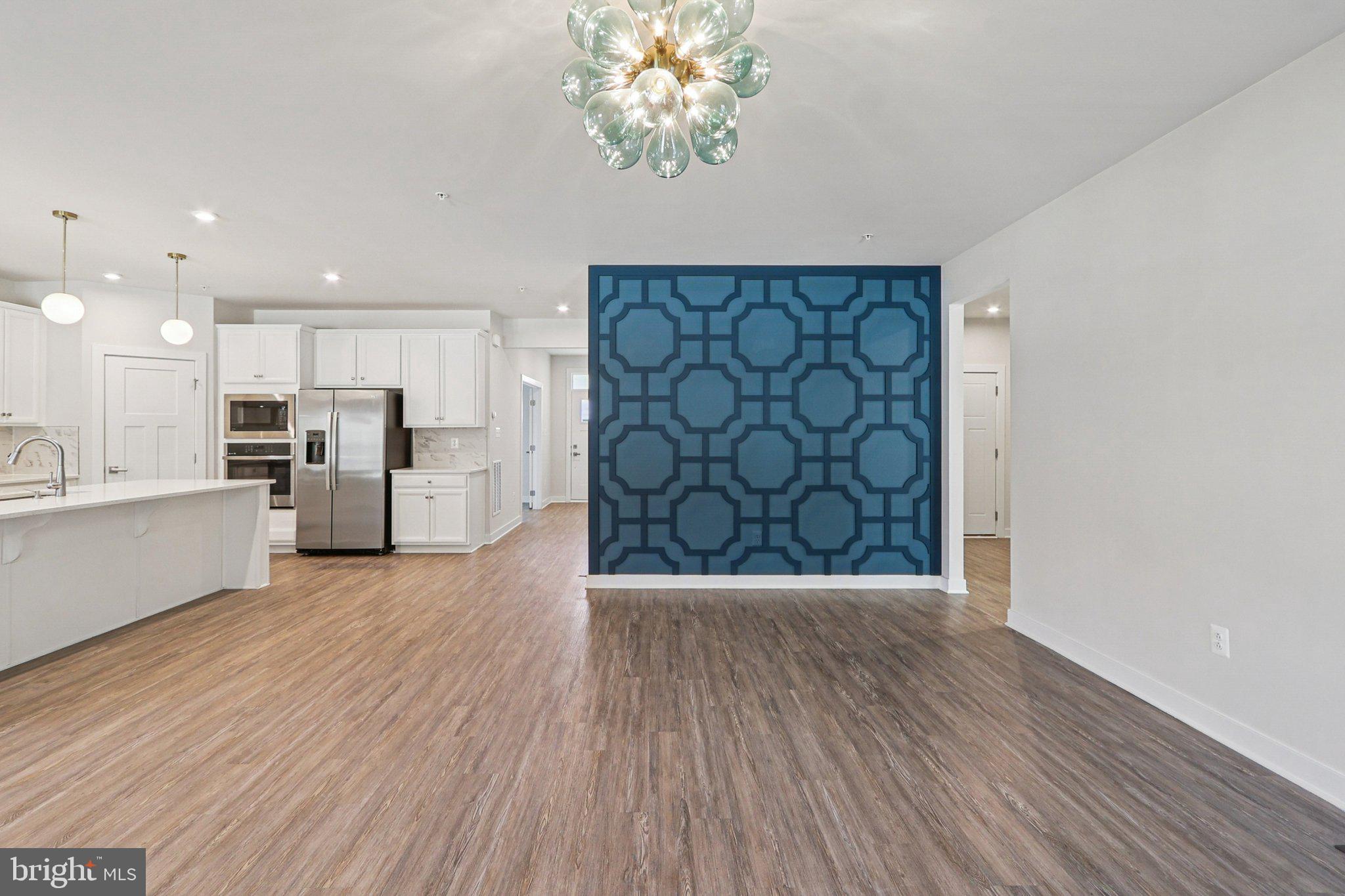 CHRISTOPHER POINTE - Residential