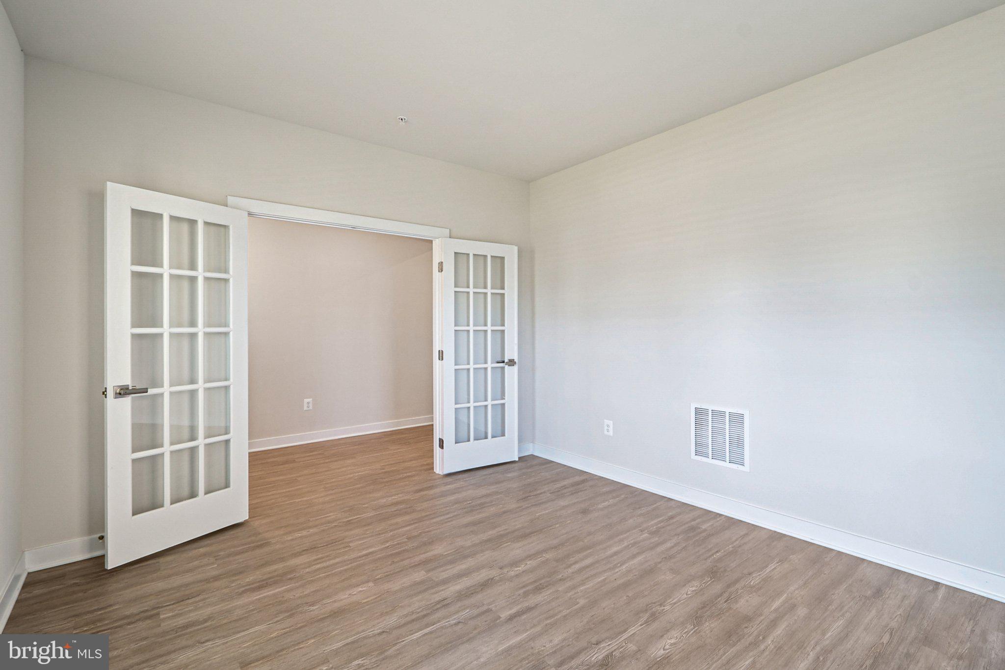 CHRISTOPHER POINTE - Residential