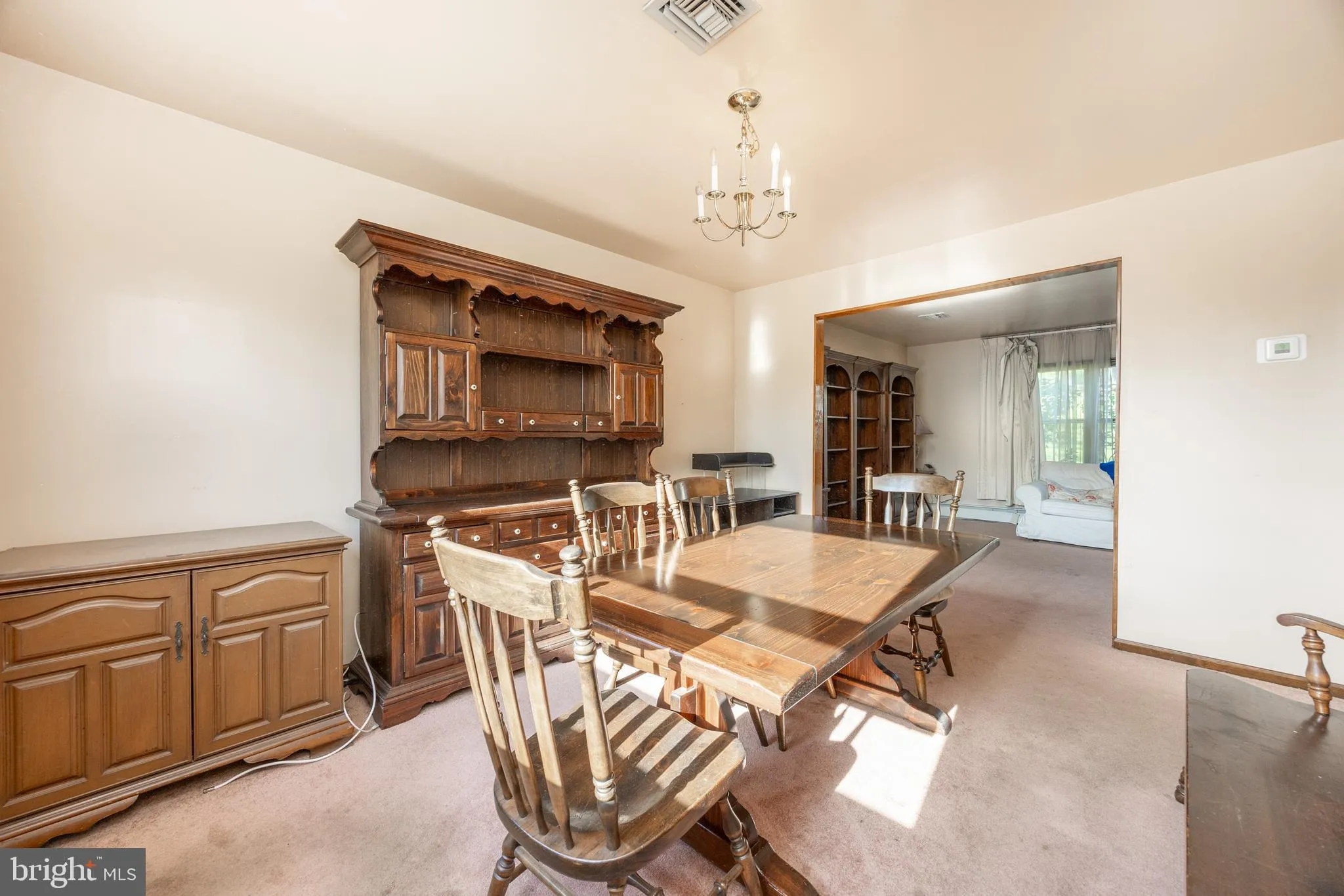 Norristown, Pennsylvania 19403, United States, 4 Bedrooms Bedrooms, ,3 BathroomsBathrooms,Residential,Pending,135177