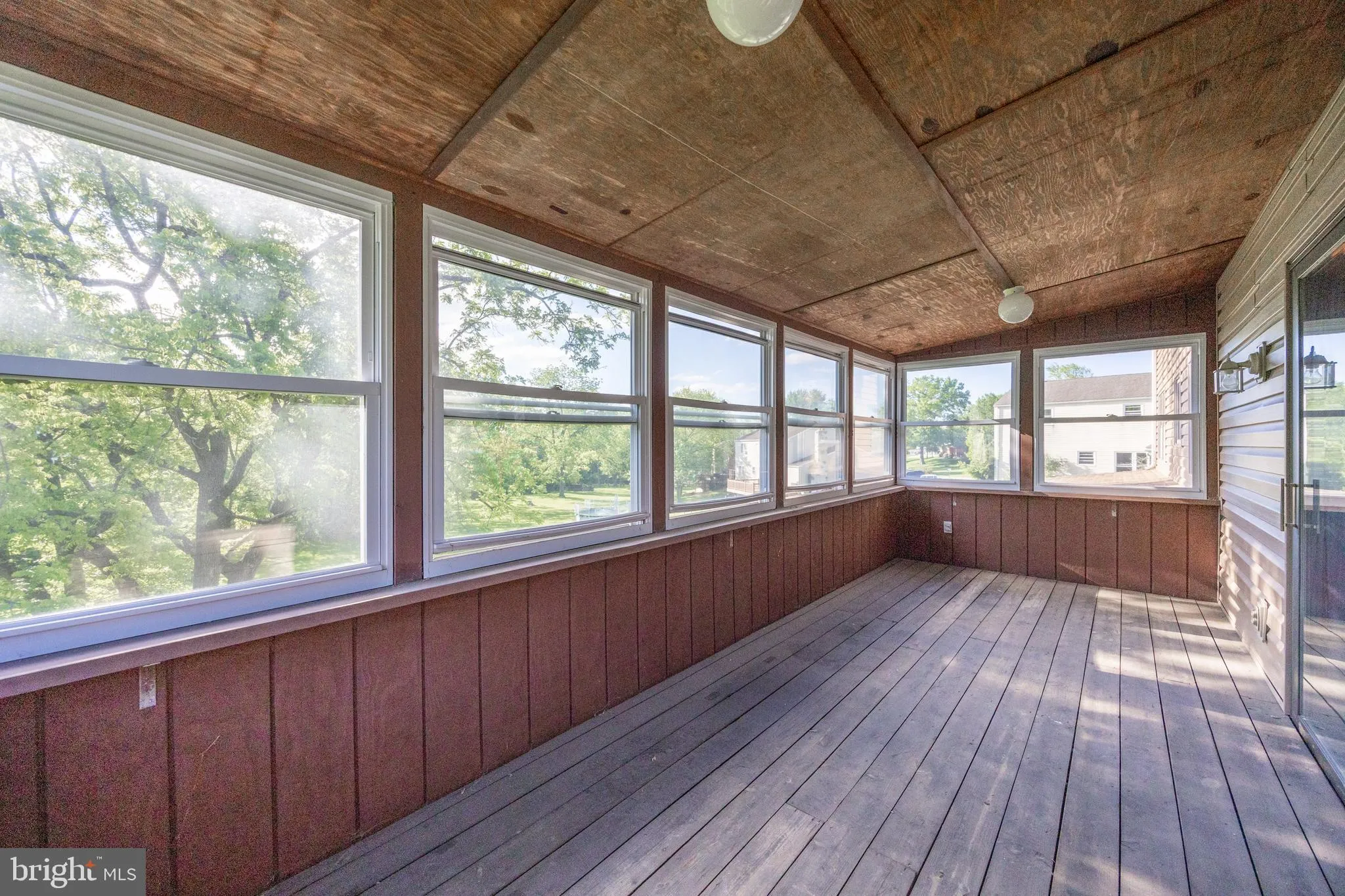 Norristown, Pennsylvania 19403, United States, 4 Bedrooms Bedrooms, ,3 BathroomsBathrooms,Residential,Pending,135177